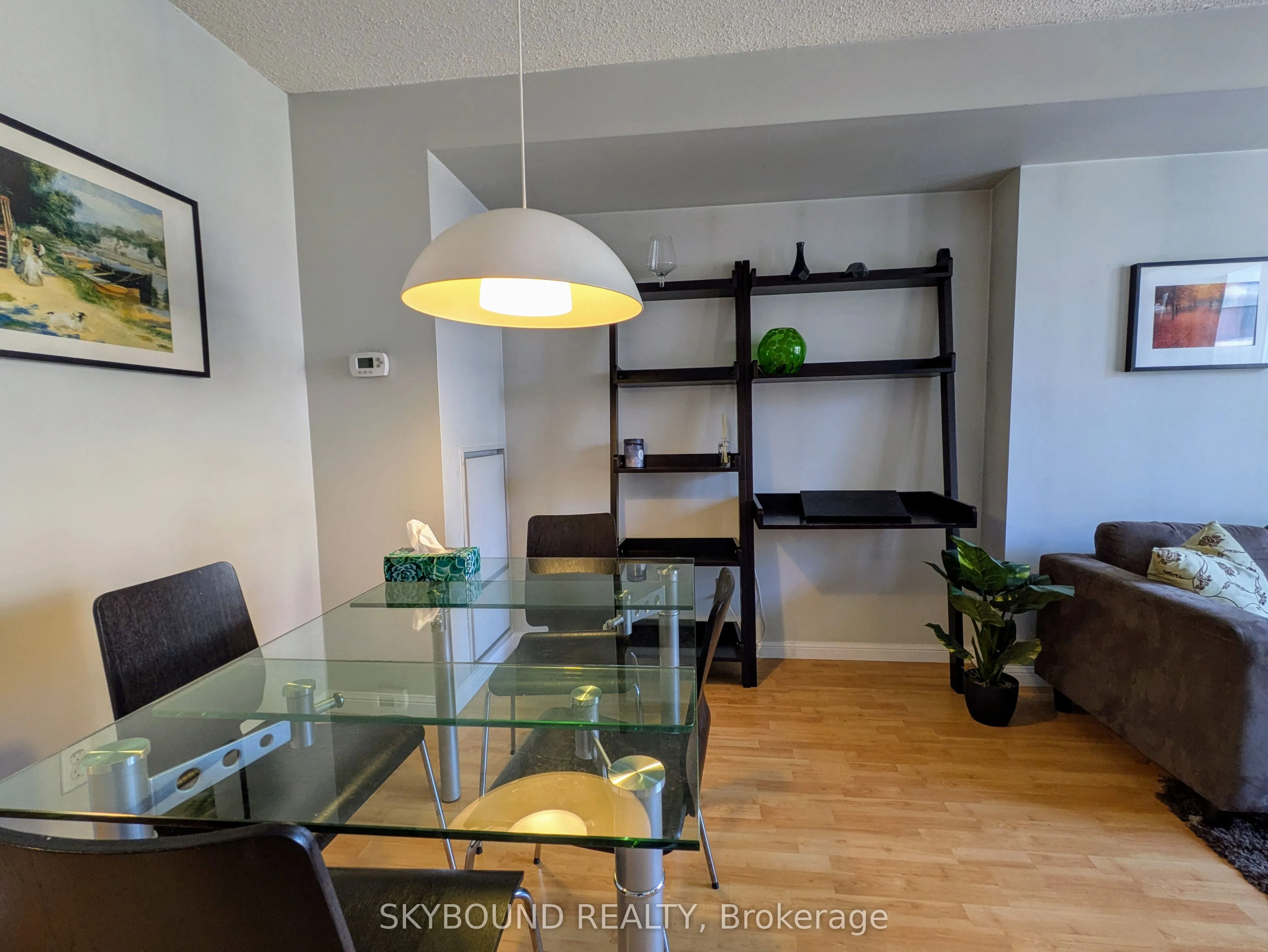 140 Simcoe Street, #PH1620