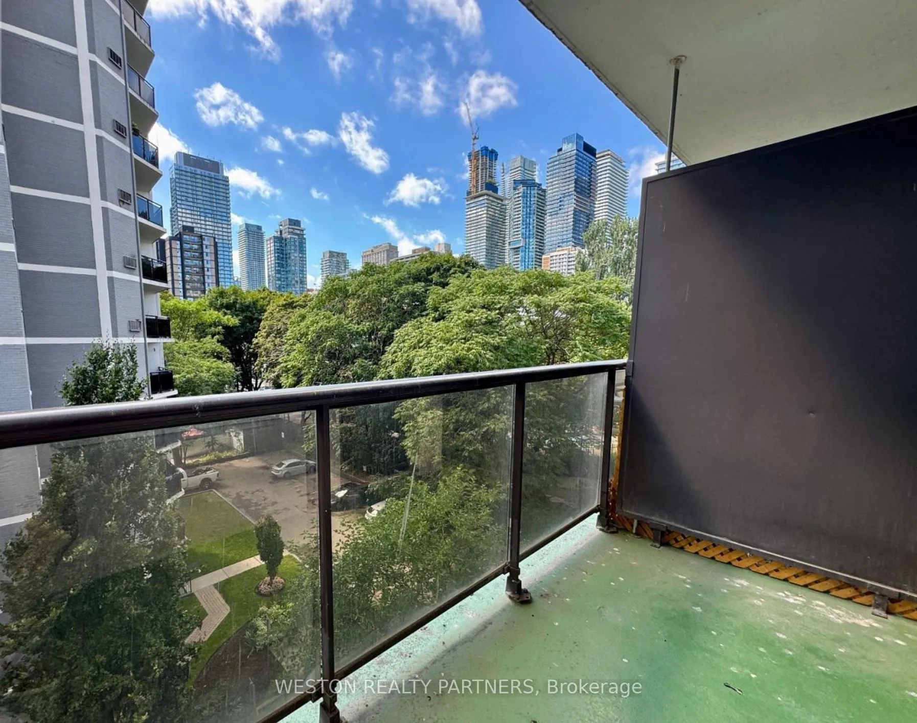 88 Wellesley Street E, #502