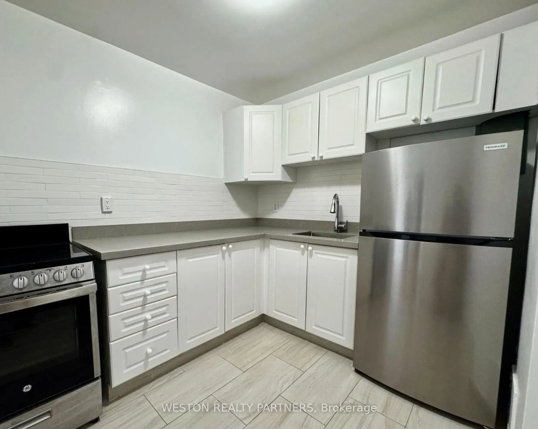 88 Wellesley Street E, #502