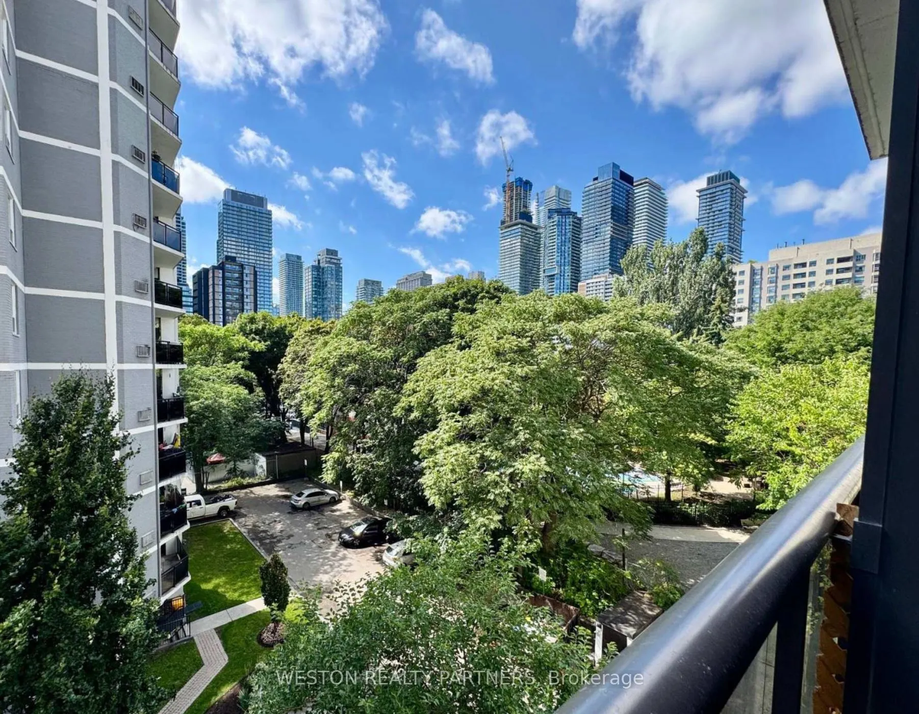 88 Wellesley Street E, #502