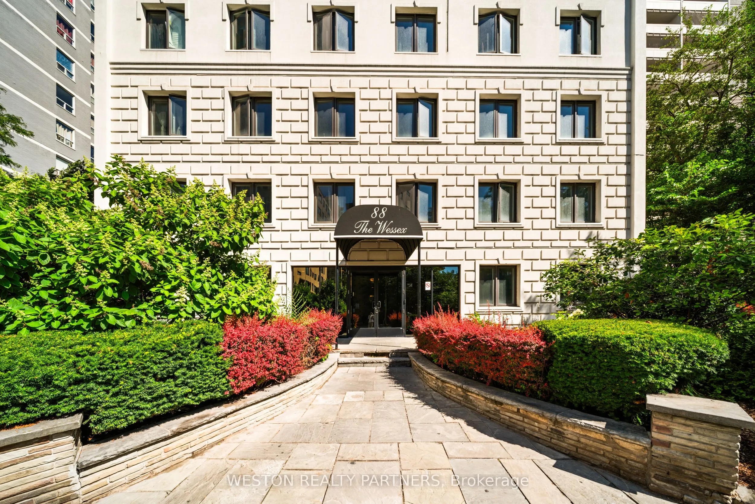 88 Wellesley Street E, #502
