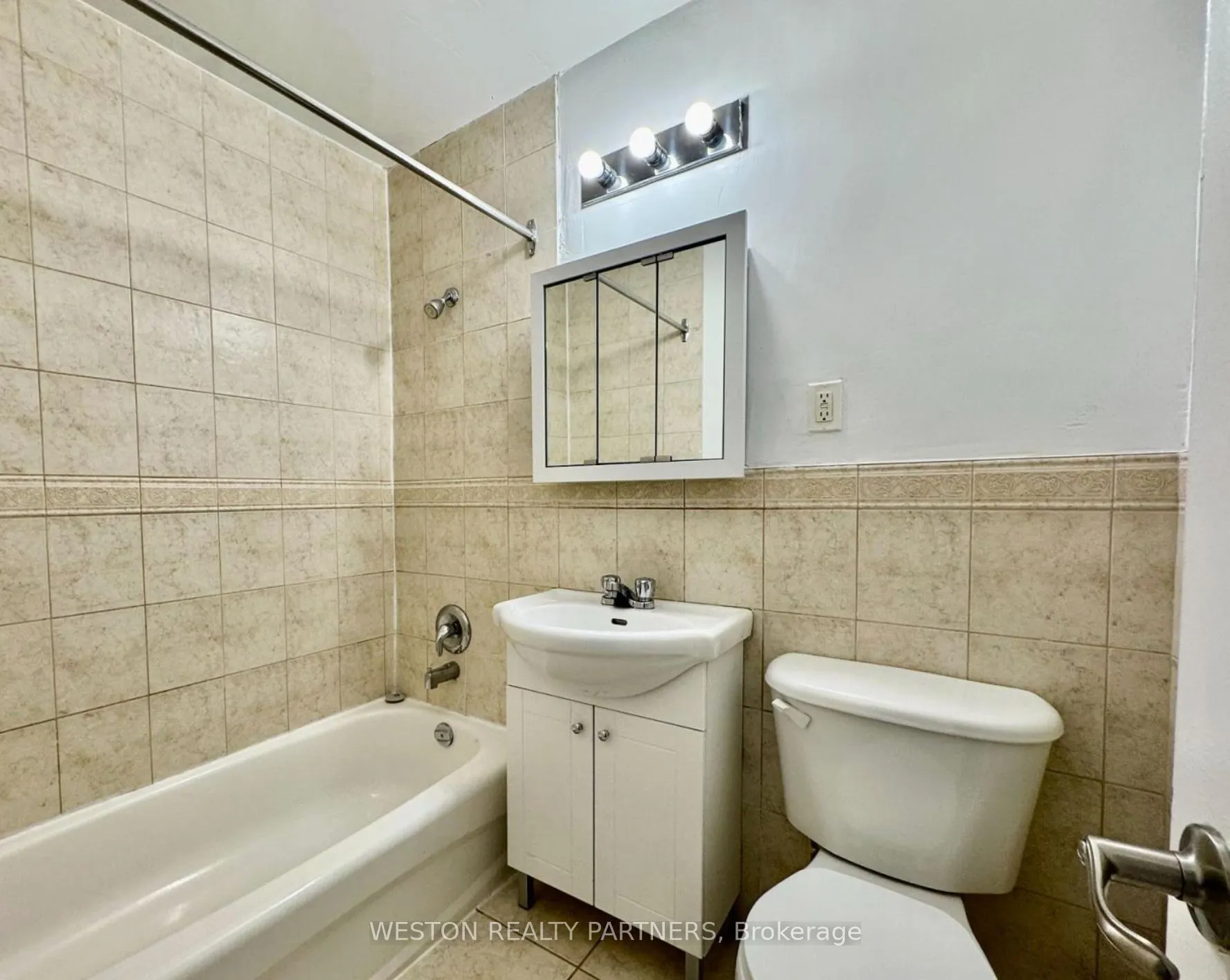 88 Wellesley Street E, #502