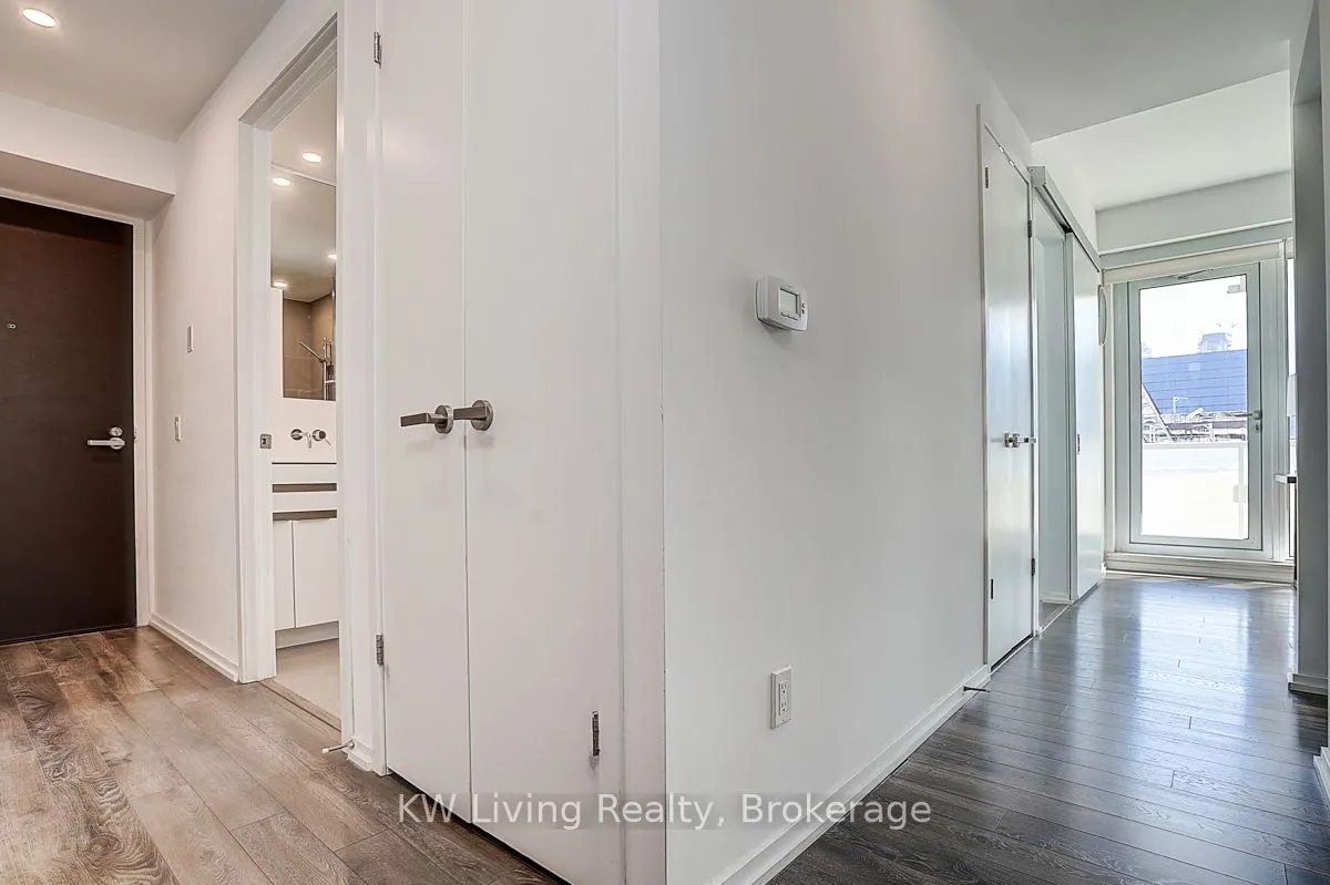197 Yonge Street, #2809