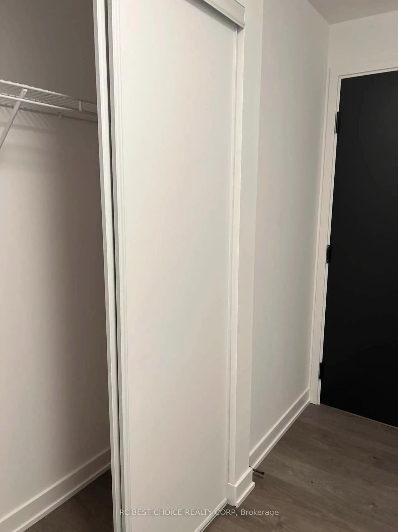 108 Peter Street, #3702