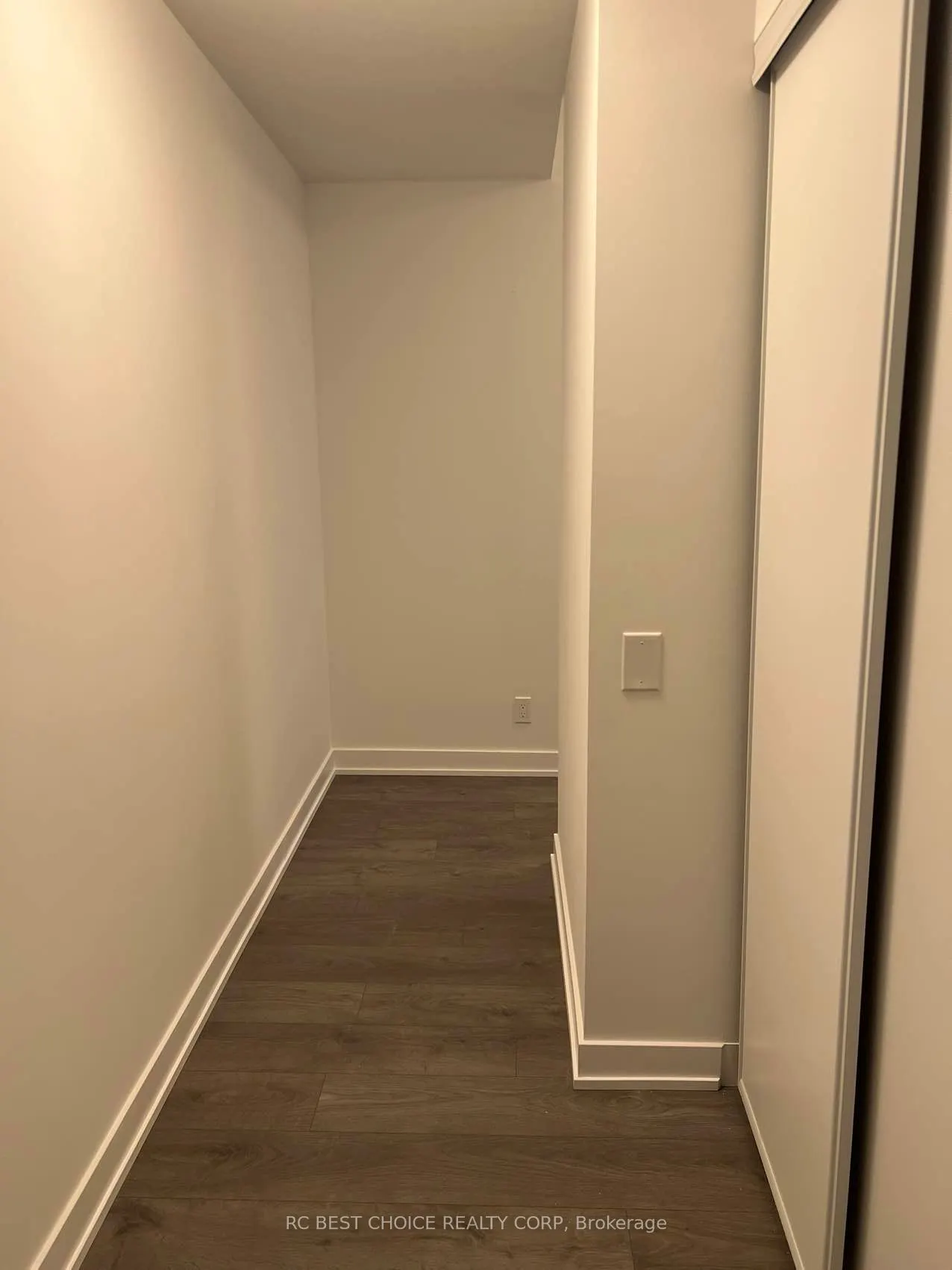 108 Peter Street, #3702