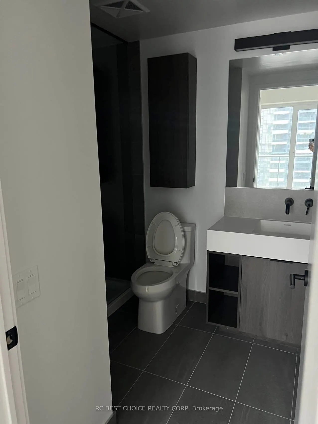 108 Peter Street, #3702