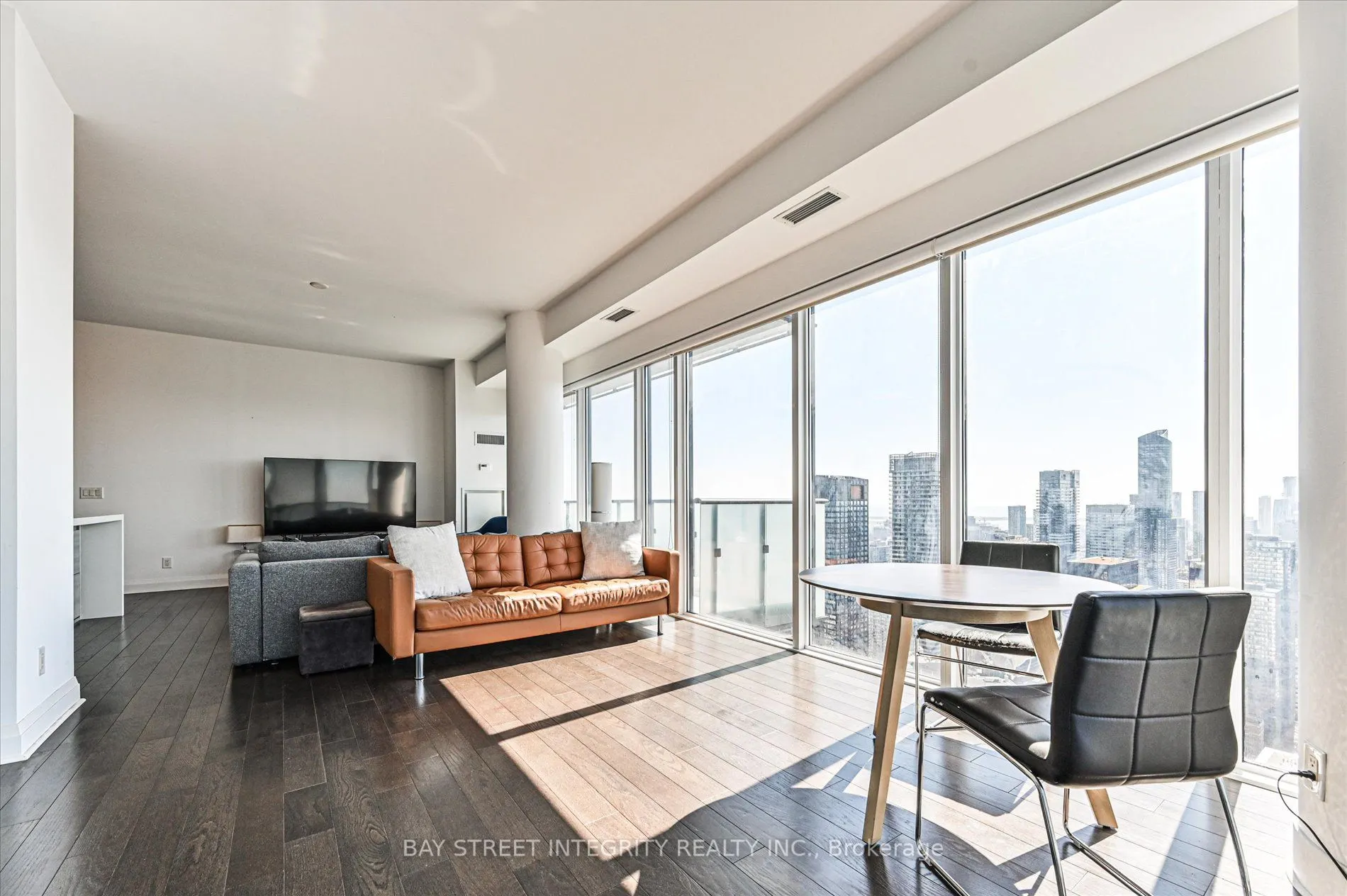 1080 Bay Street, #5302