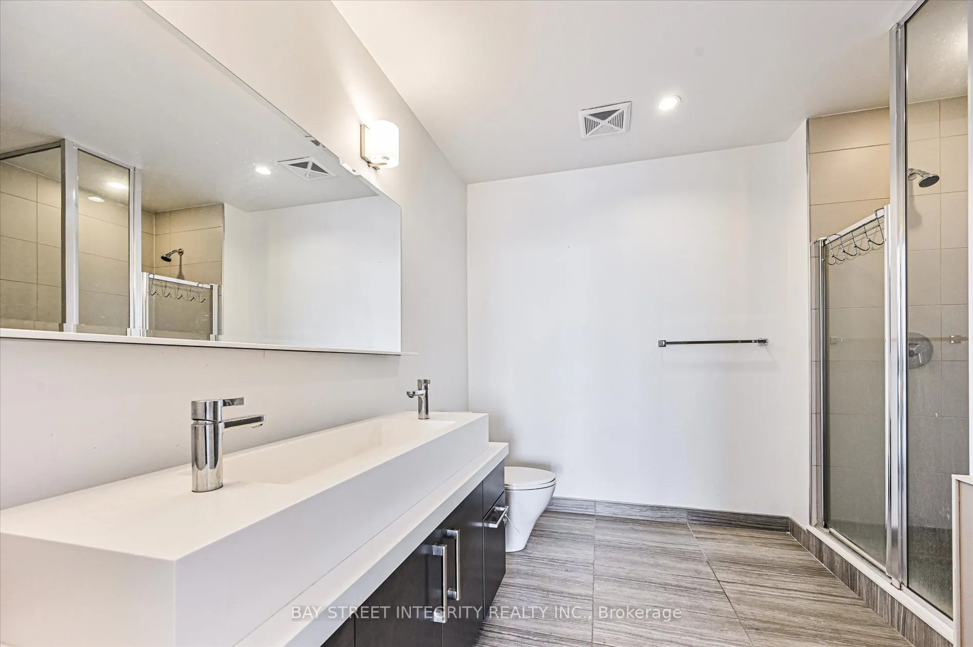 1080 Bay Street, #5302
