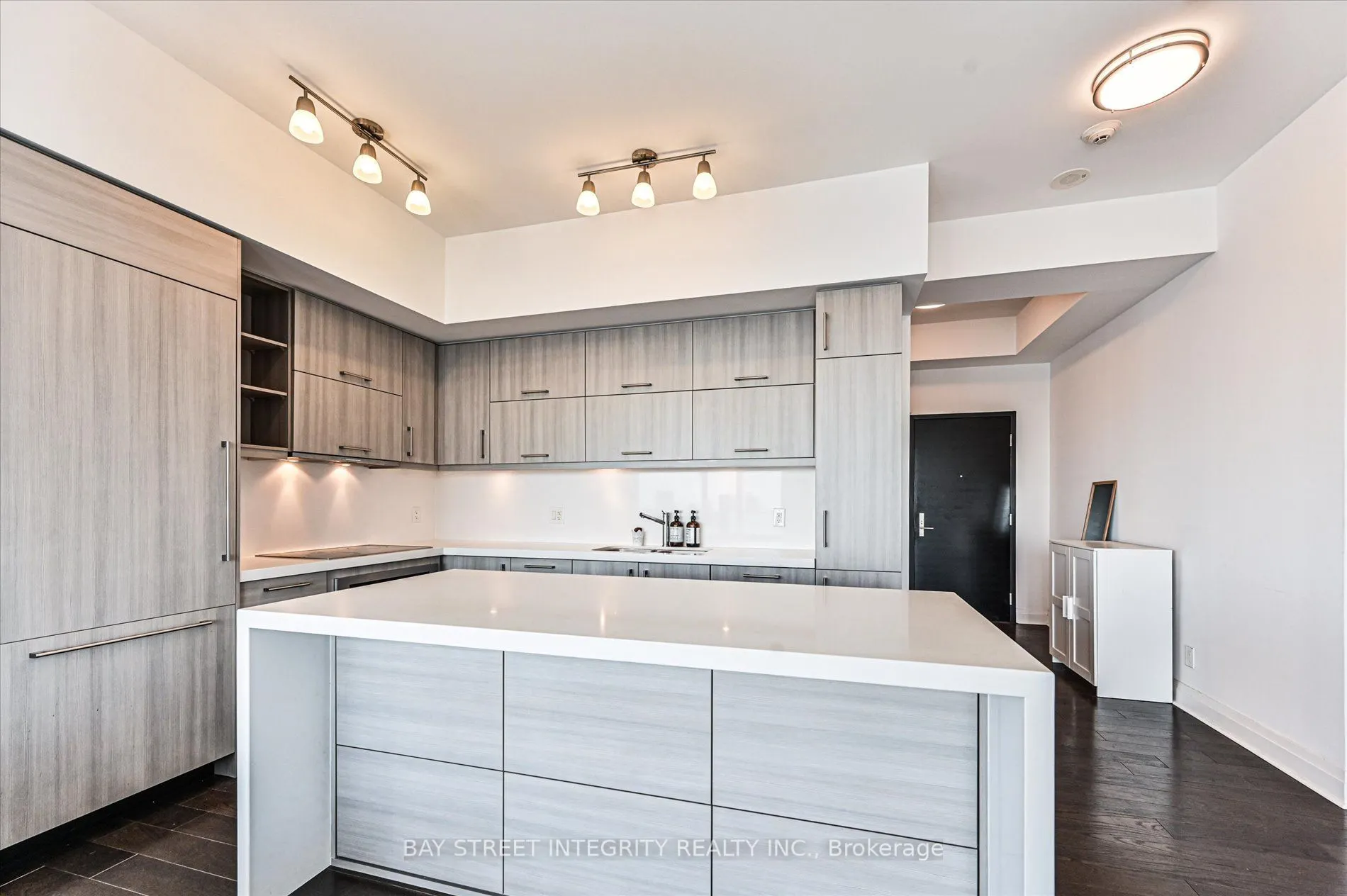 1080 Bay Street, #5302