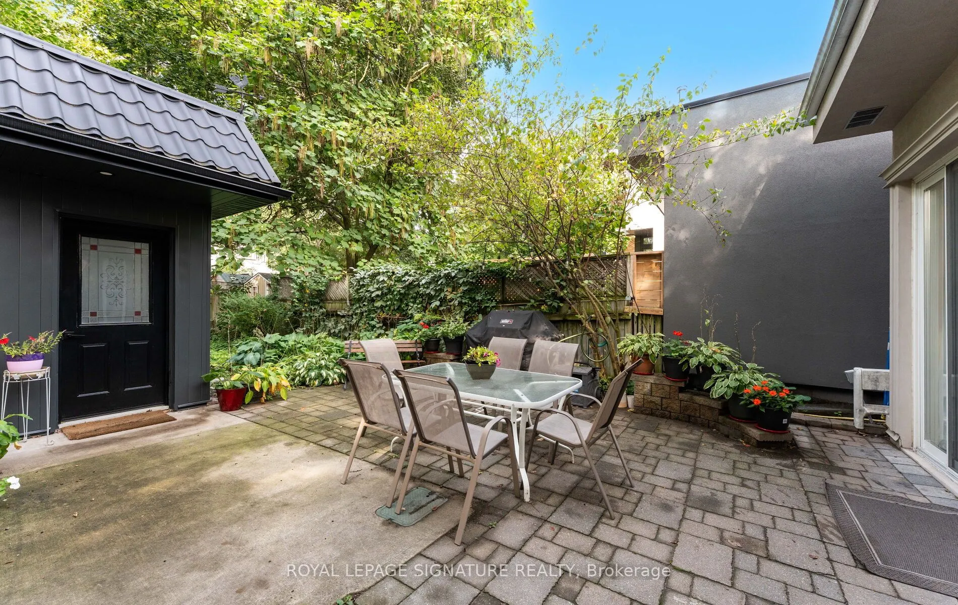 24 Mann Avenue