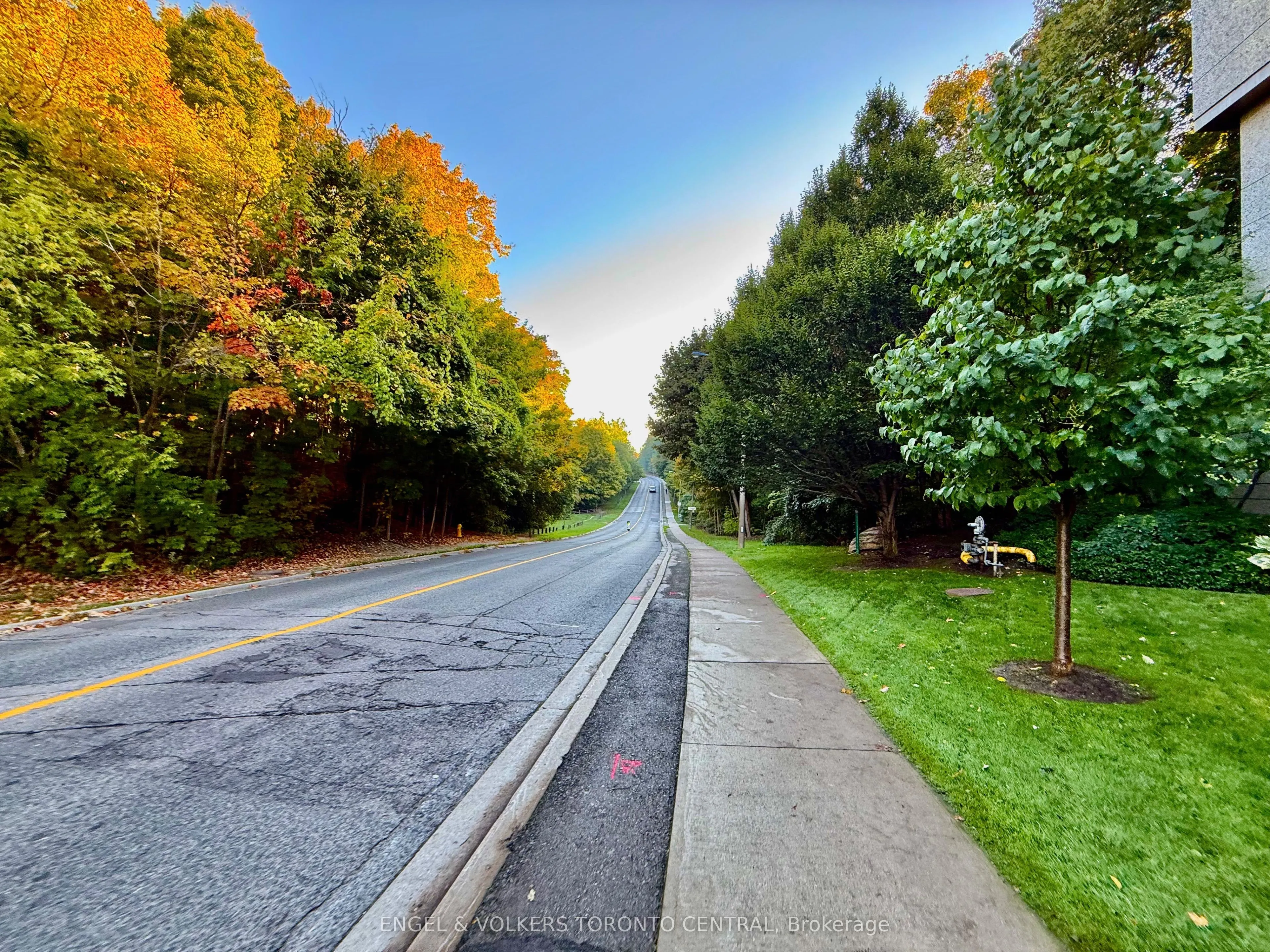 18 Valley Woods Road, #Ph105