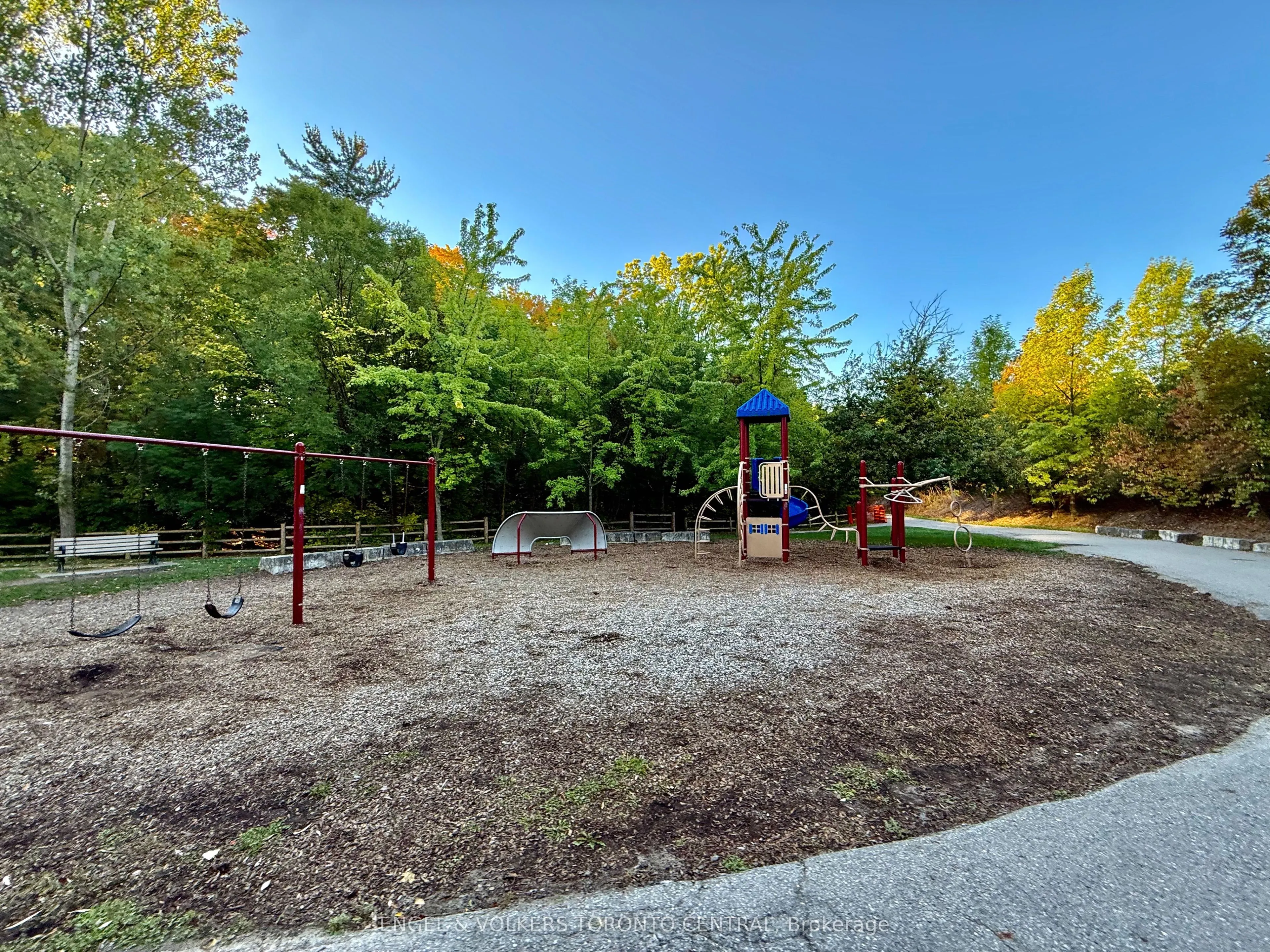 18 Valley Woods Road, #Ph105