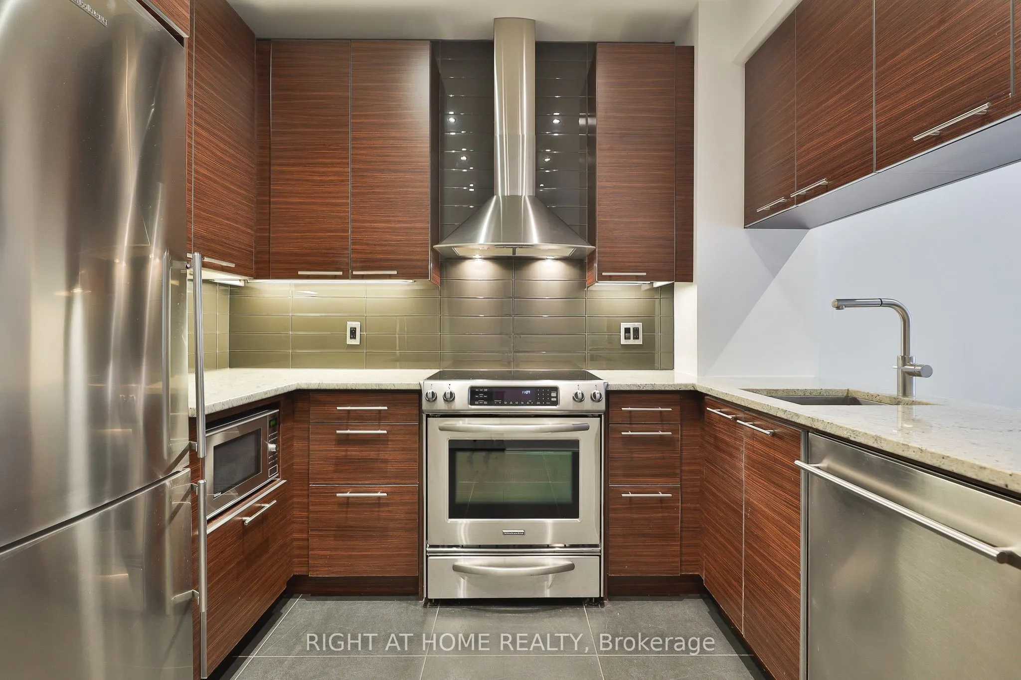 1 Market Street, #625