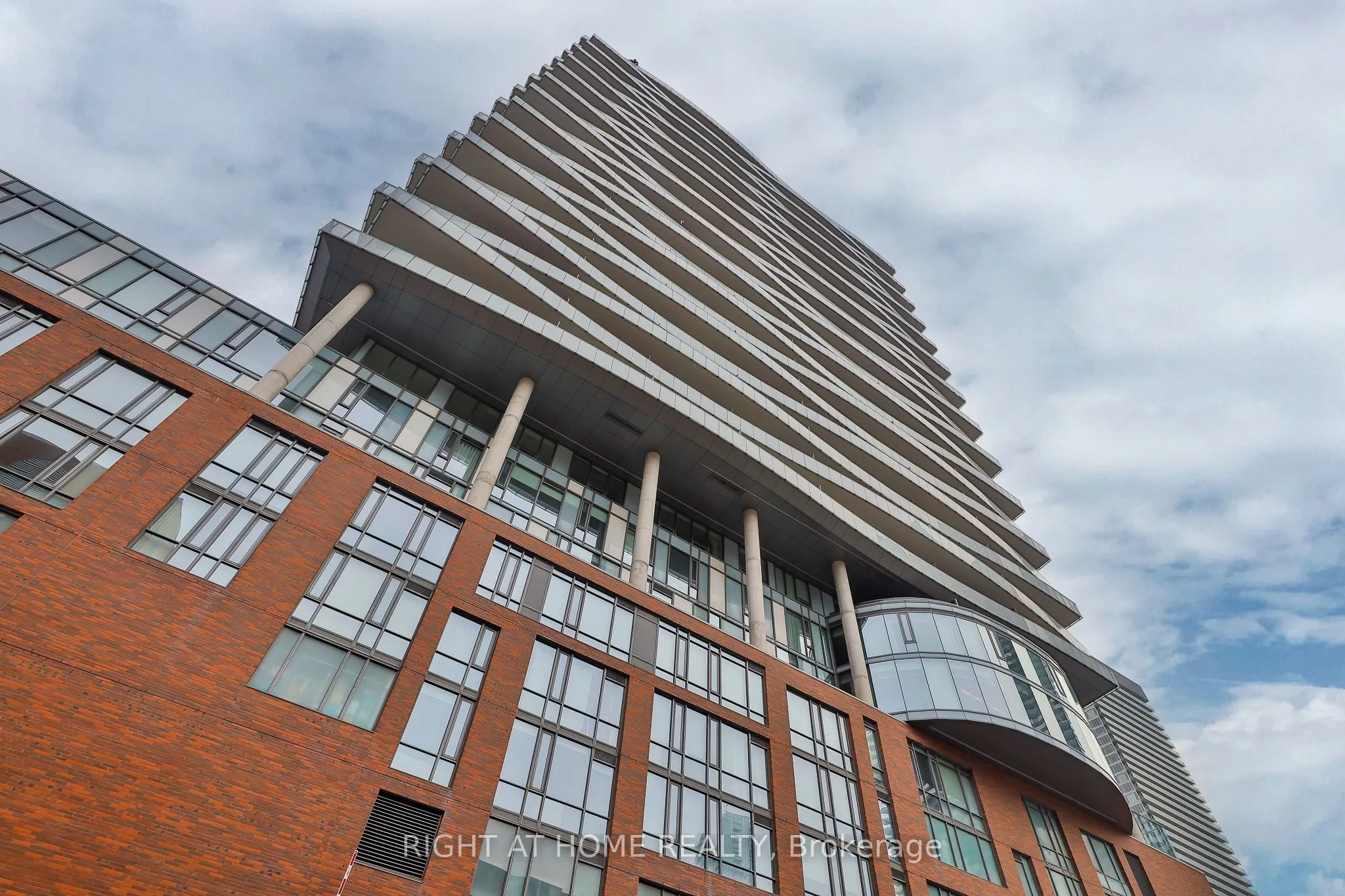 1 Market Street, #625