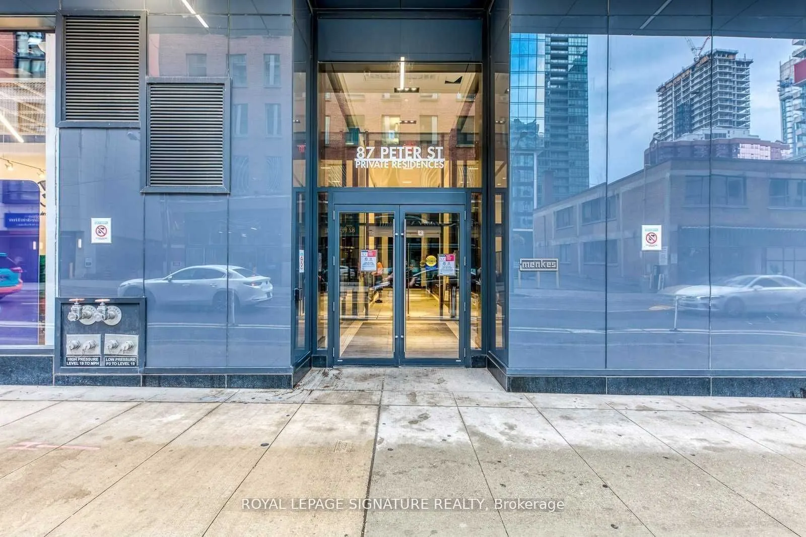 87 Peter Street, #3710