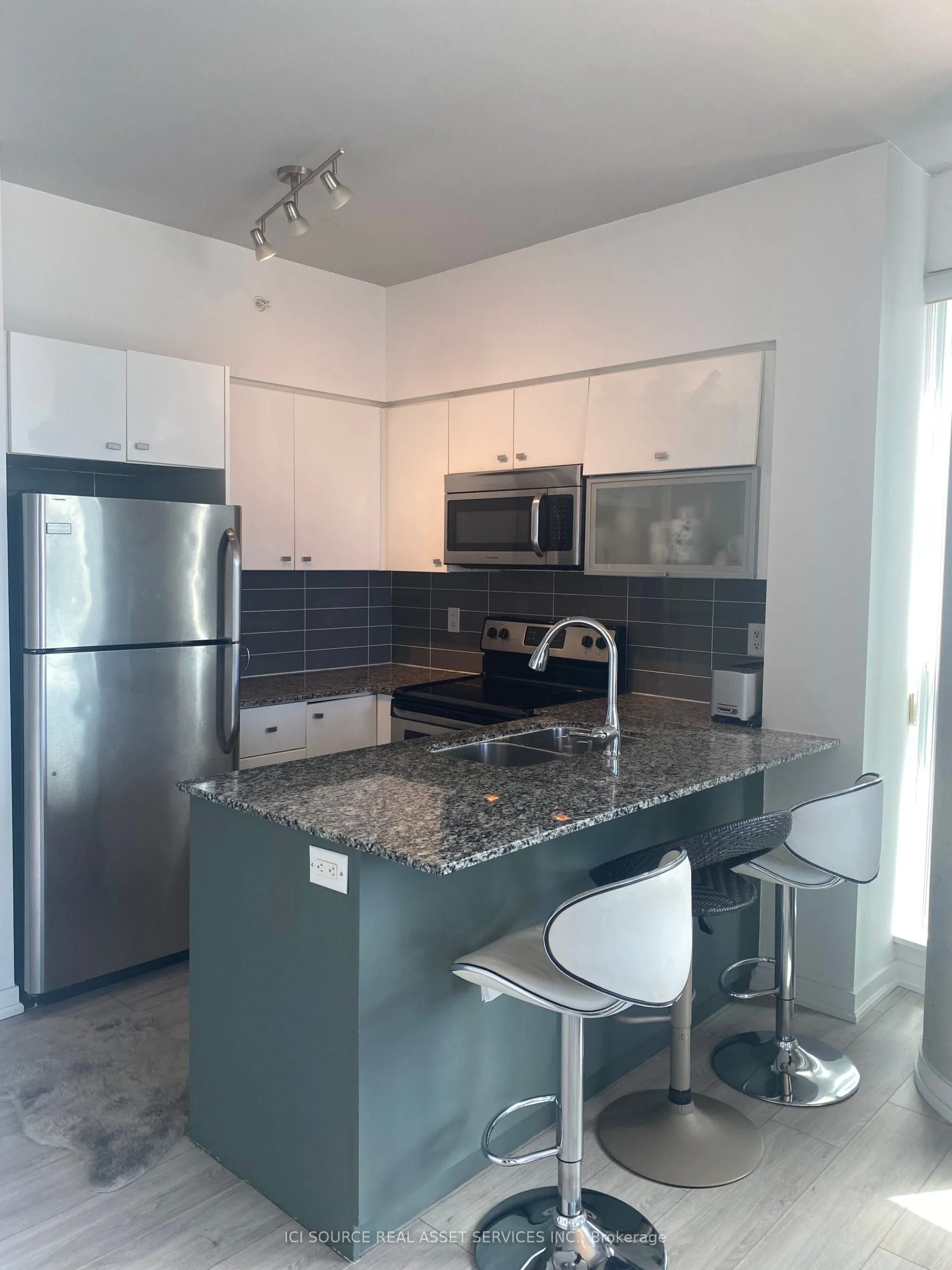 150 East Liberty Street, #2105