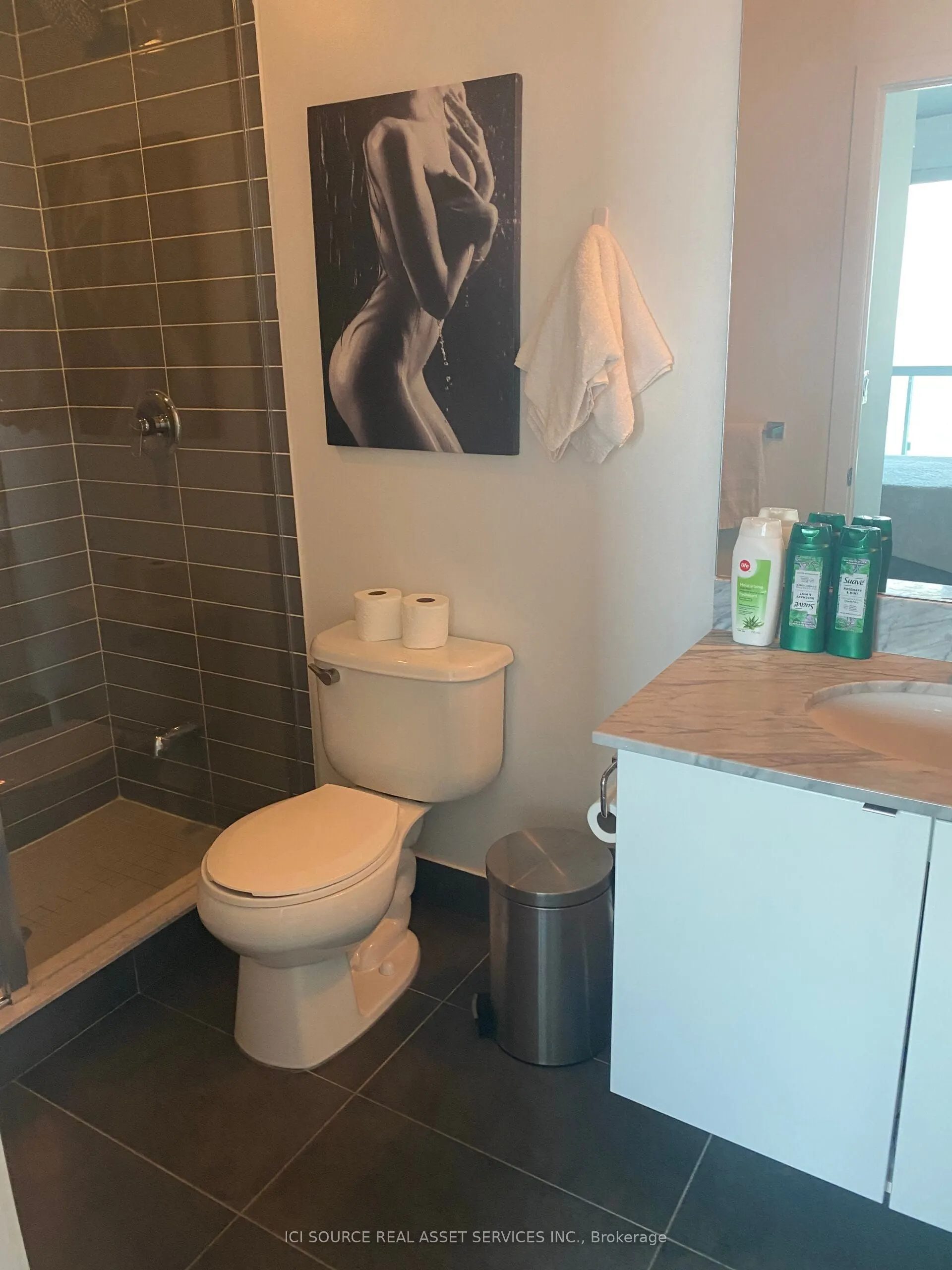 150 East Liberty Street, #2105