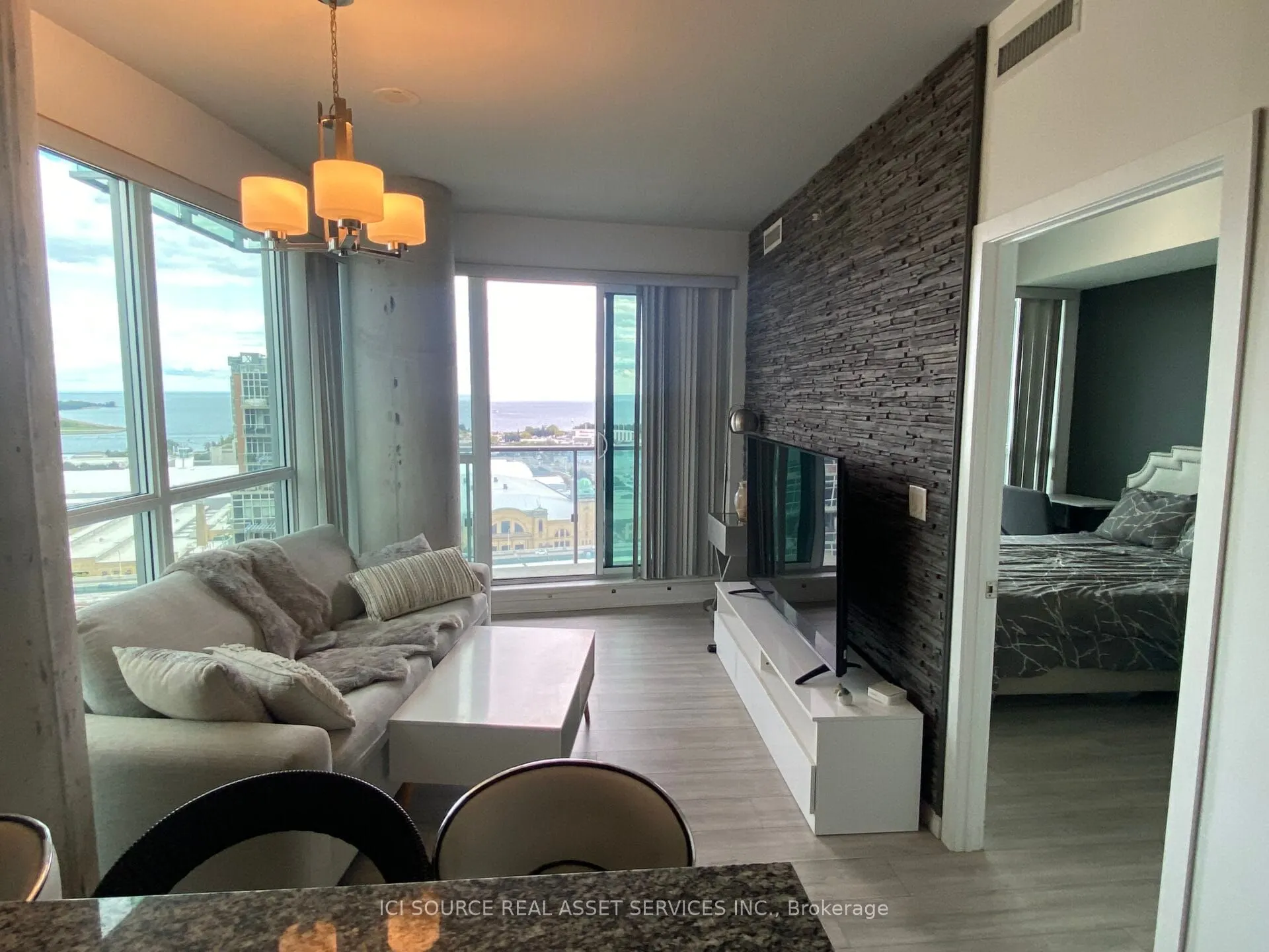 150 East Liberty Street, #2105