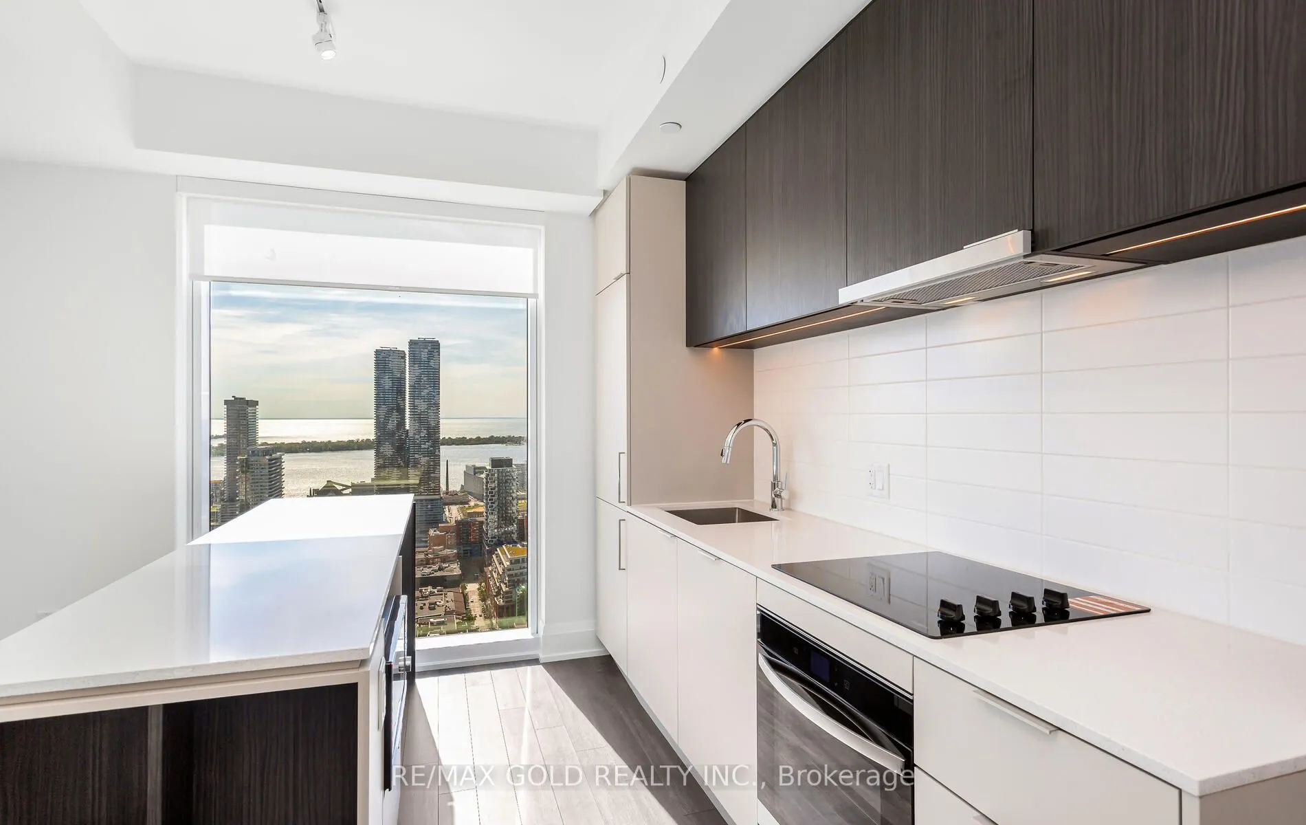 89 Church Street, #4907