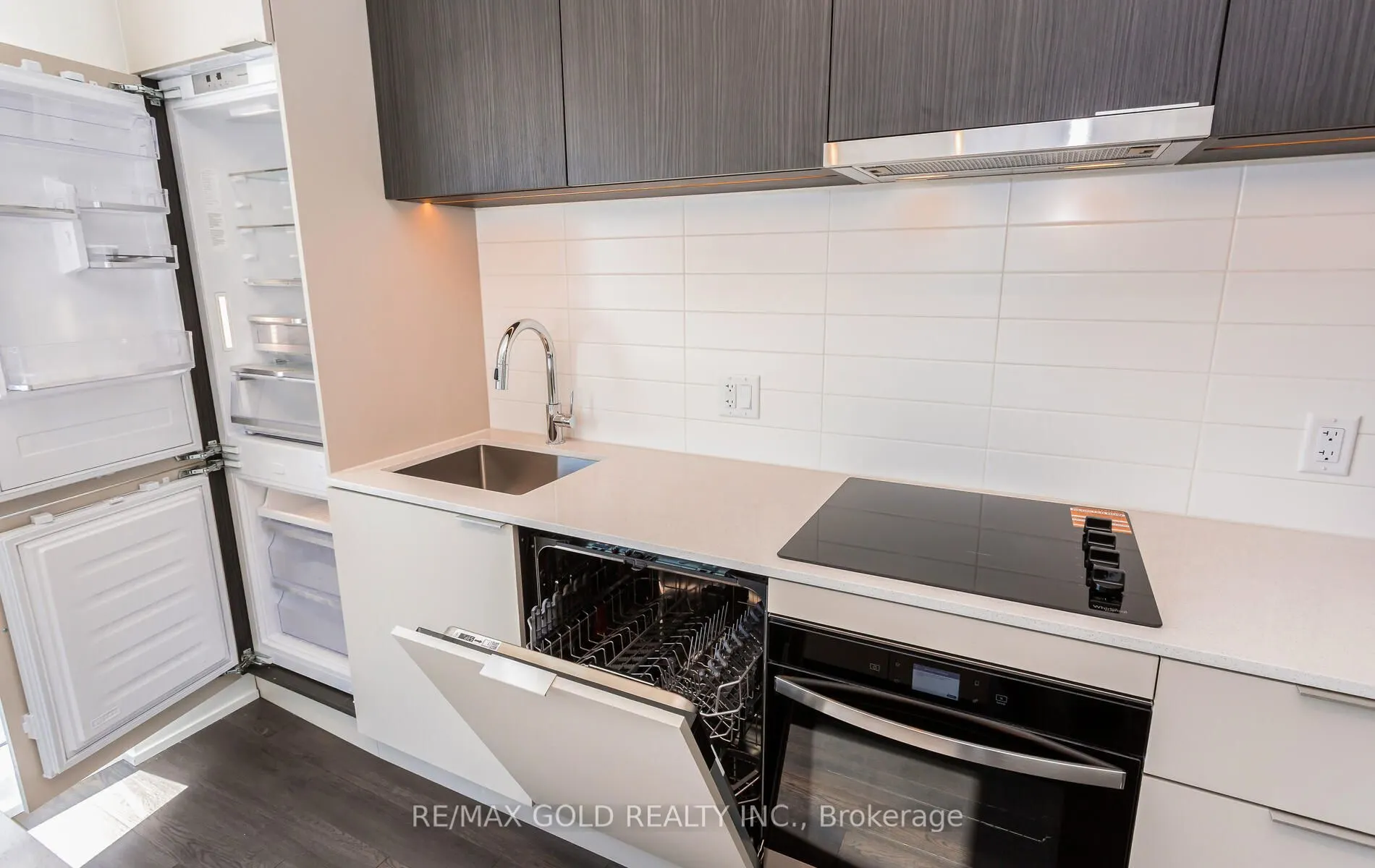 89 Church Street, #4907