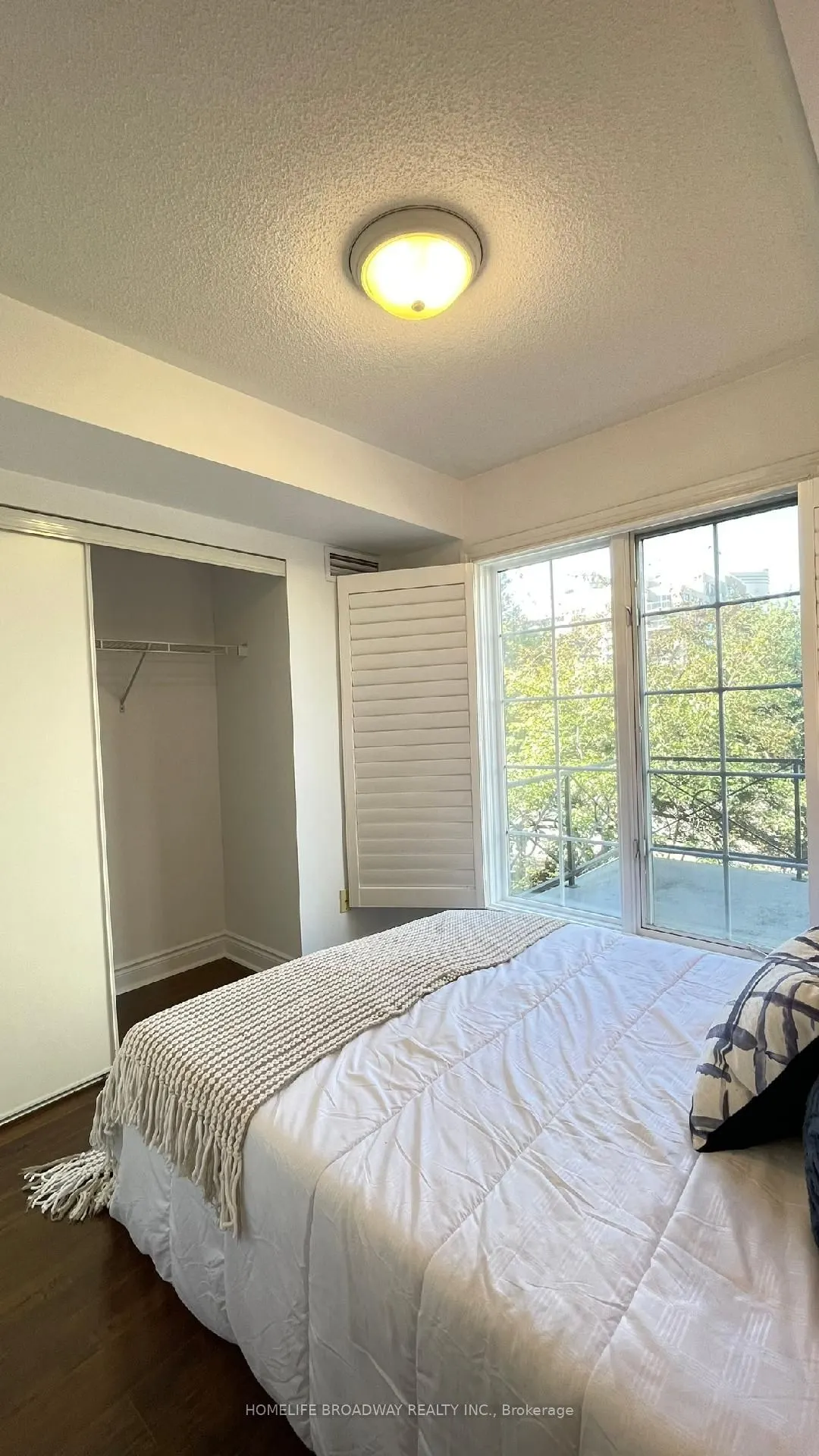 1 Rean Drive, #8