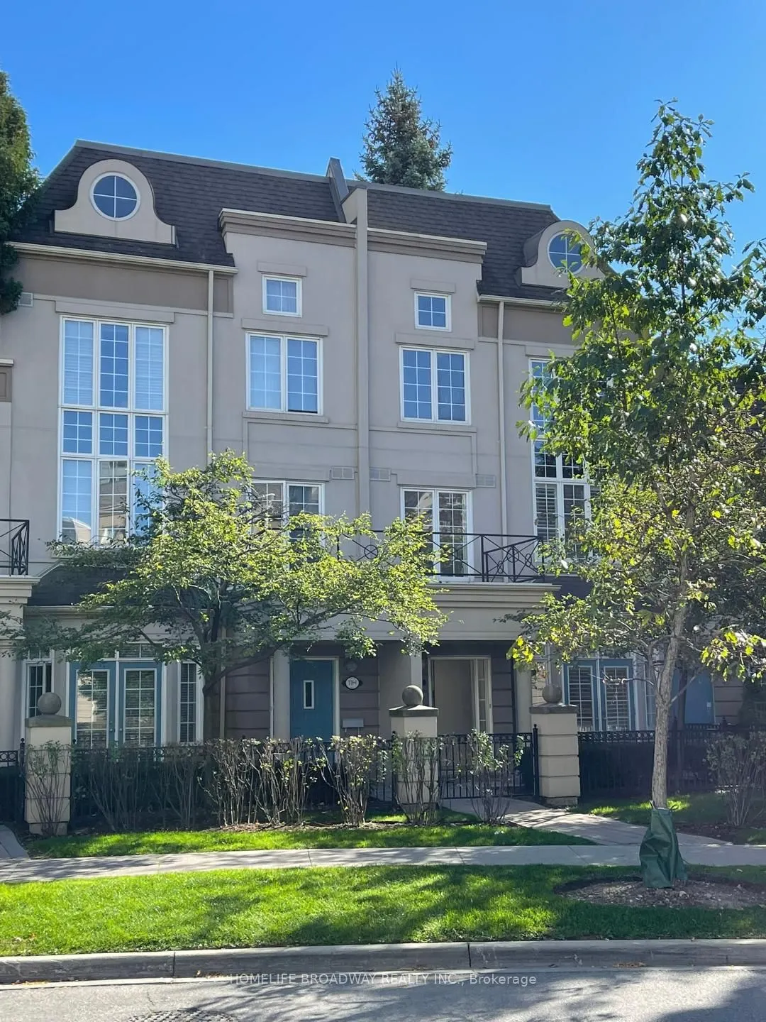 1 Rean Drive, #8