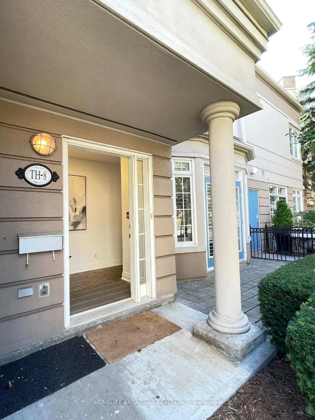 1 Rean Drive, #8