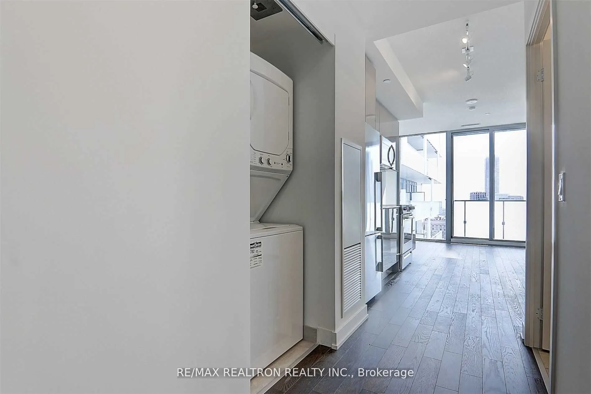 25 Richmond Street E, #2508
