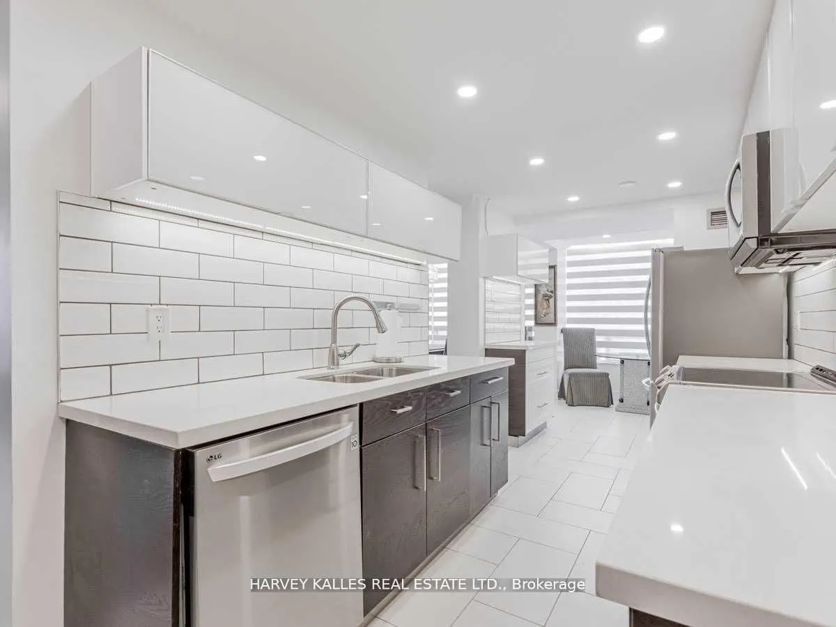 5785 Yonge Street, #509