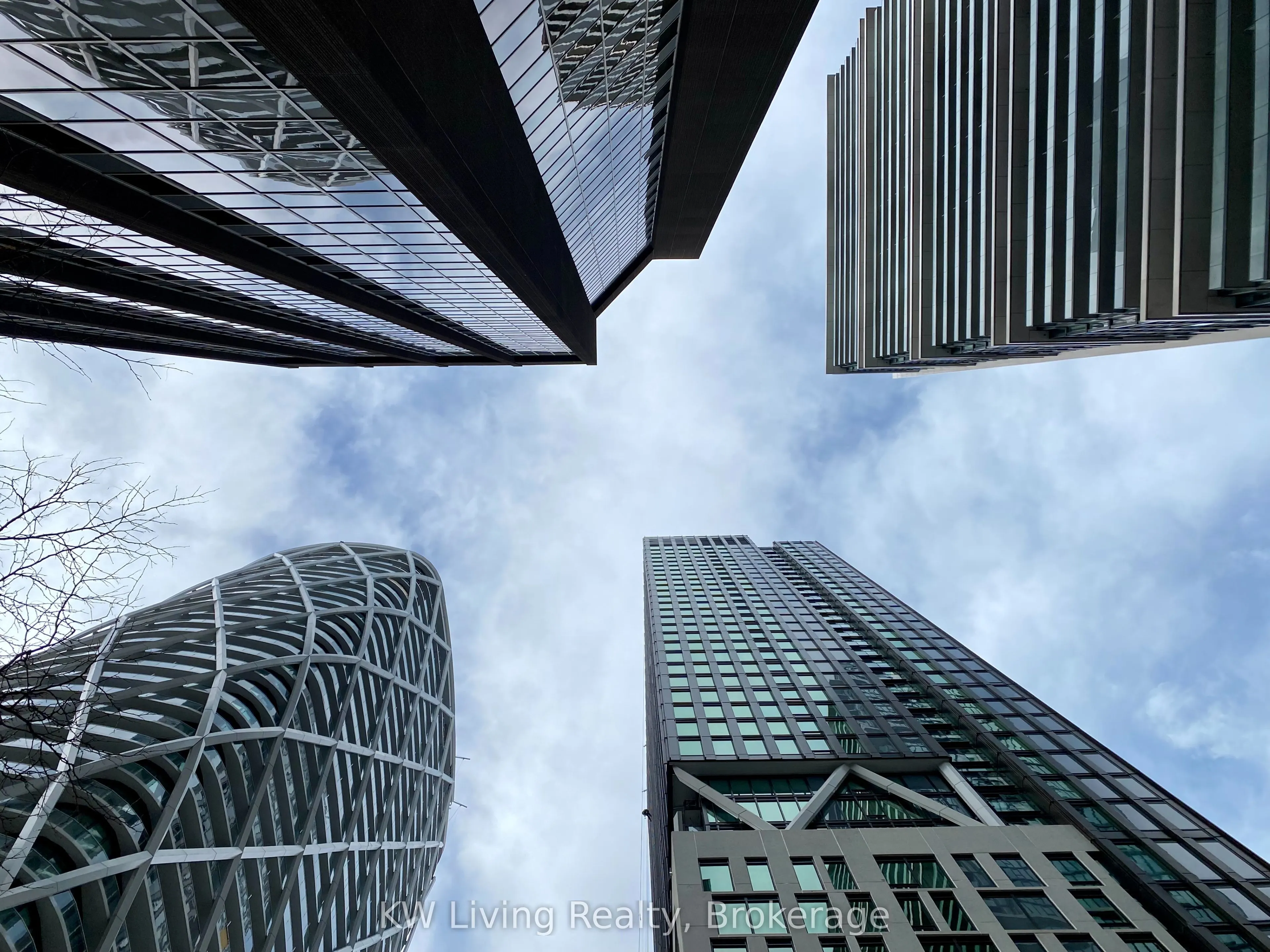 238 Simcoe Street, #2906