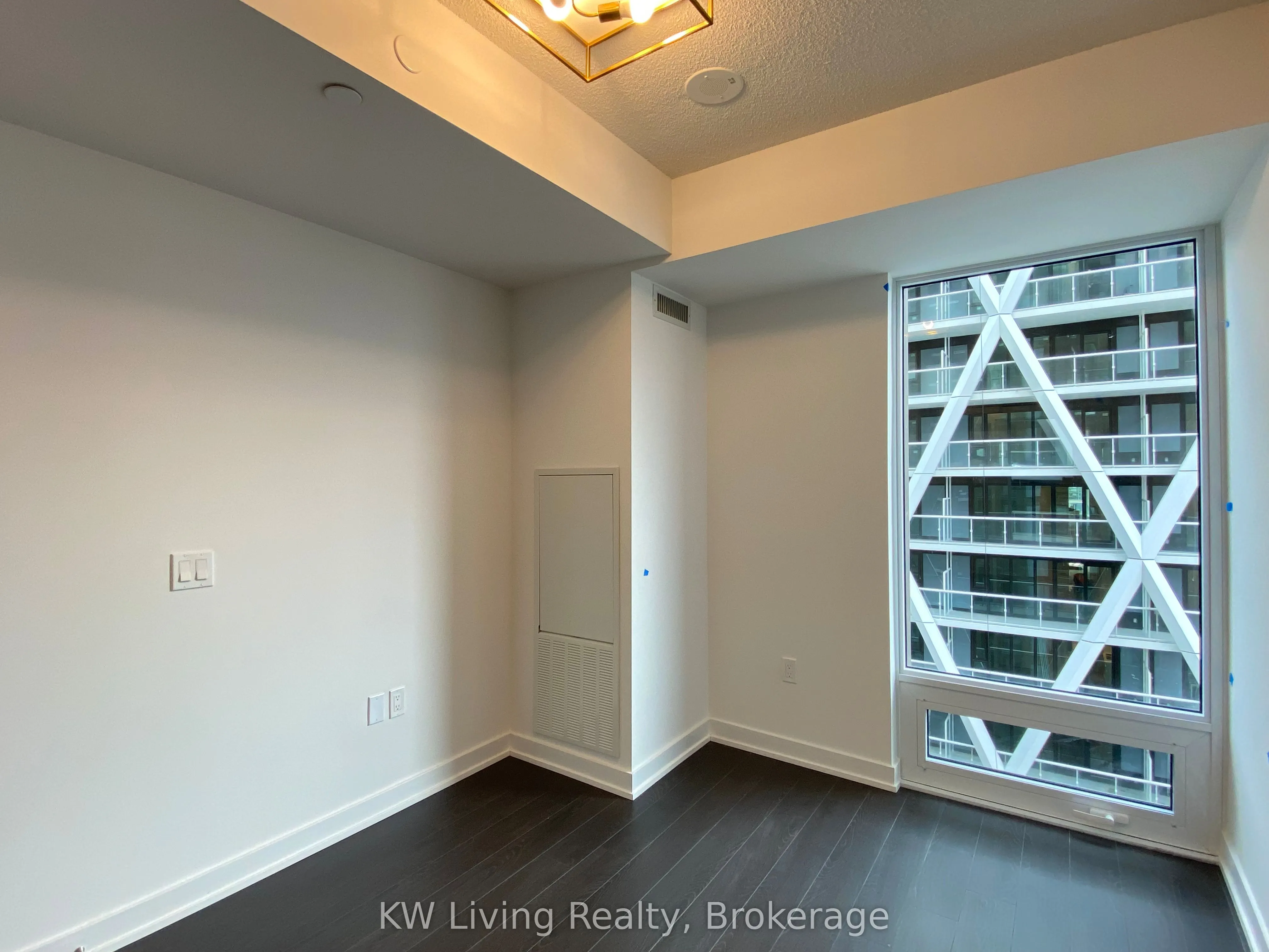 238 Simcoe Street, #2906