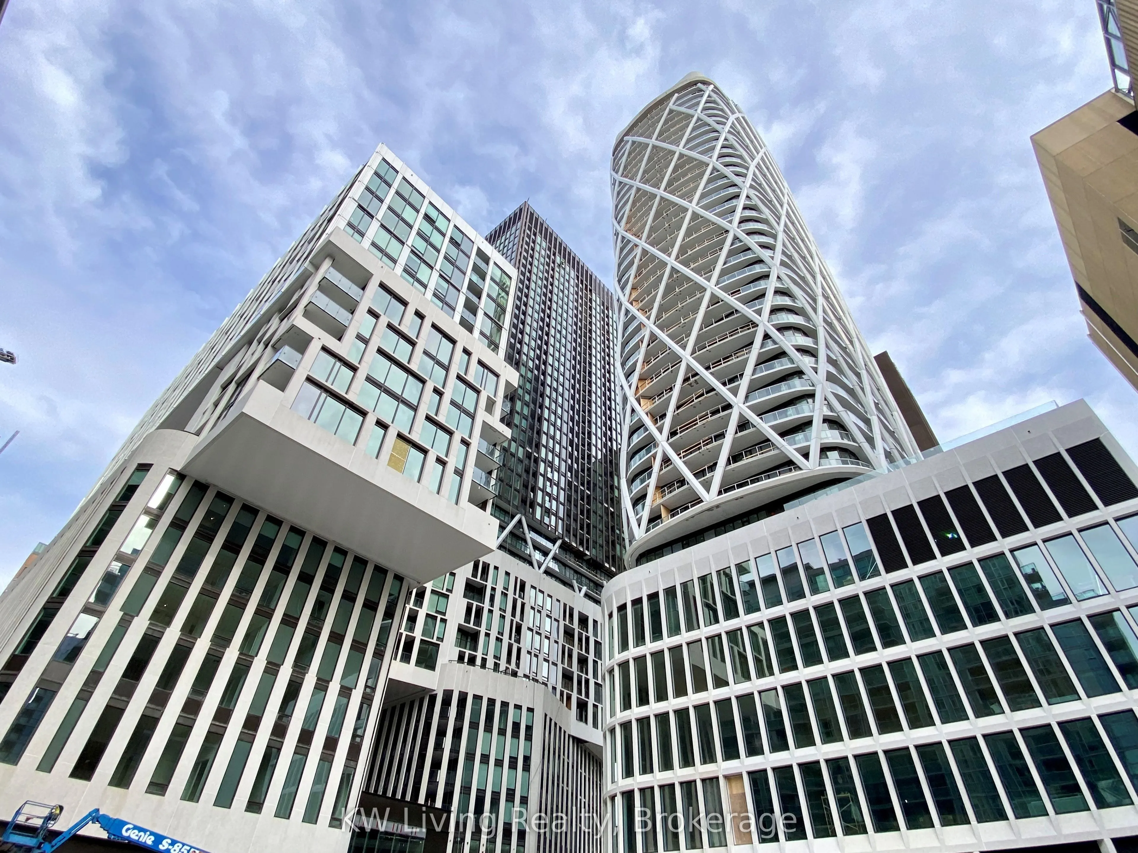 238 Simcoe Street, #2906