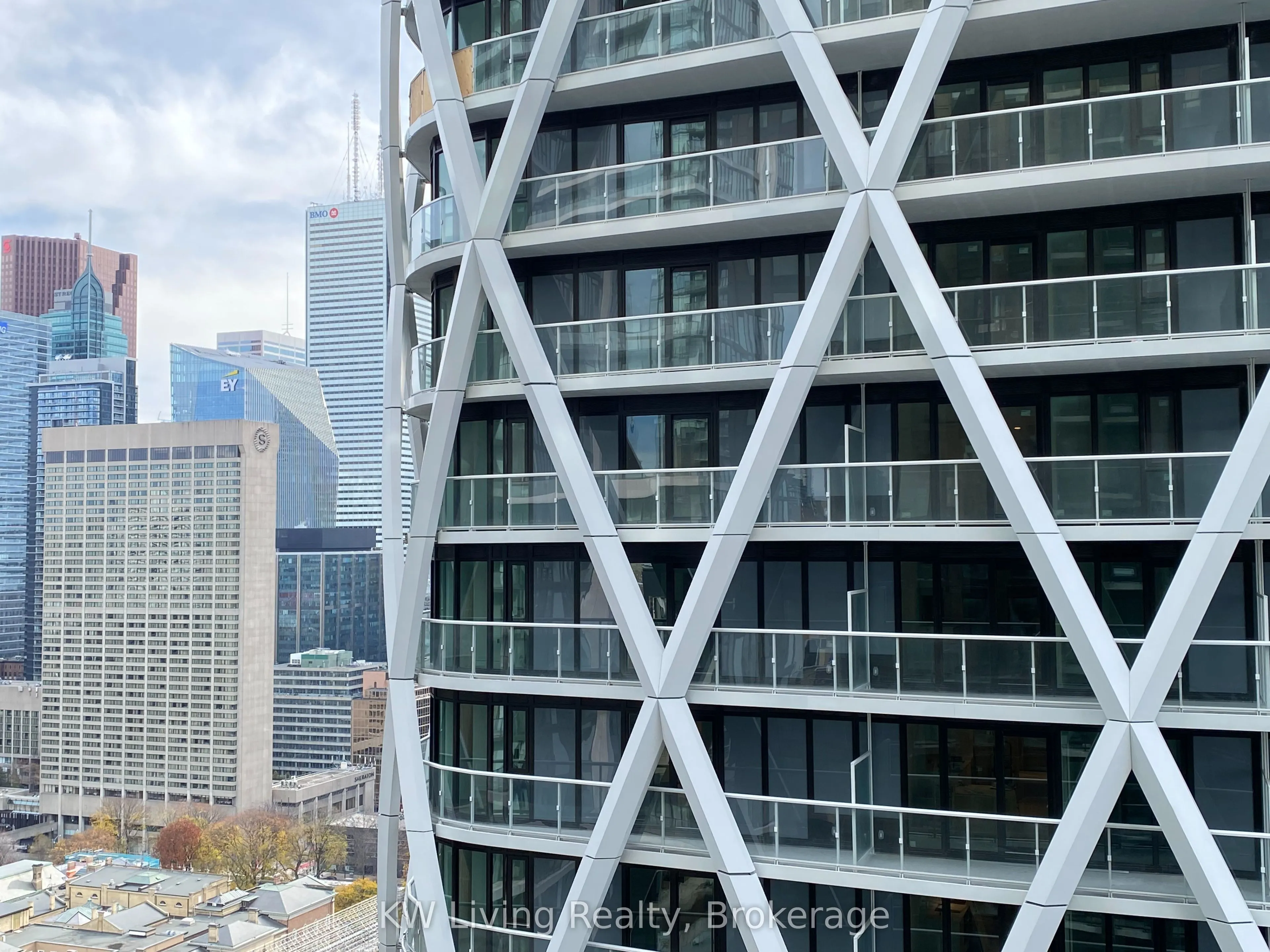238 Simcoe Street, #2906