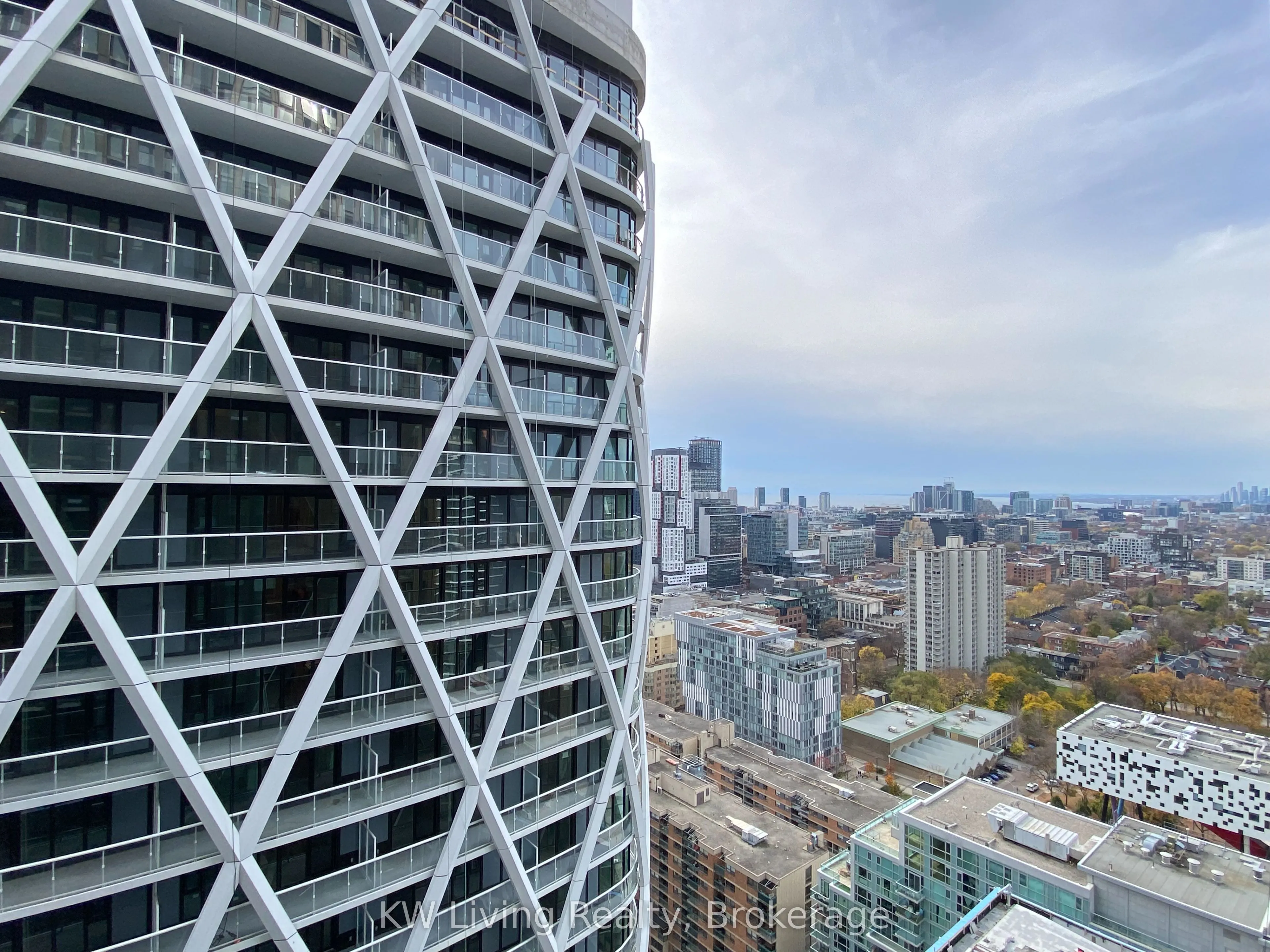 238 Simcoe Street, #2906