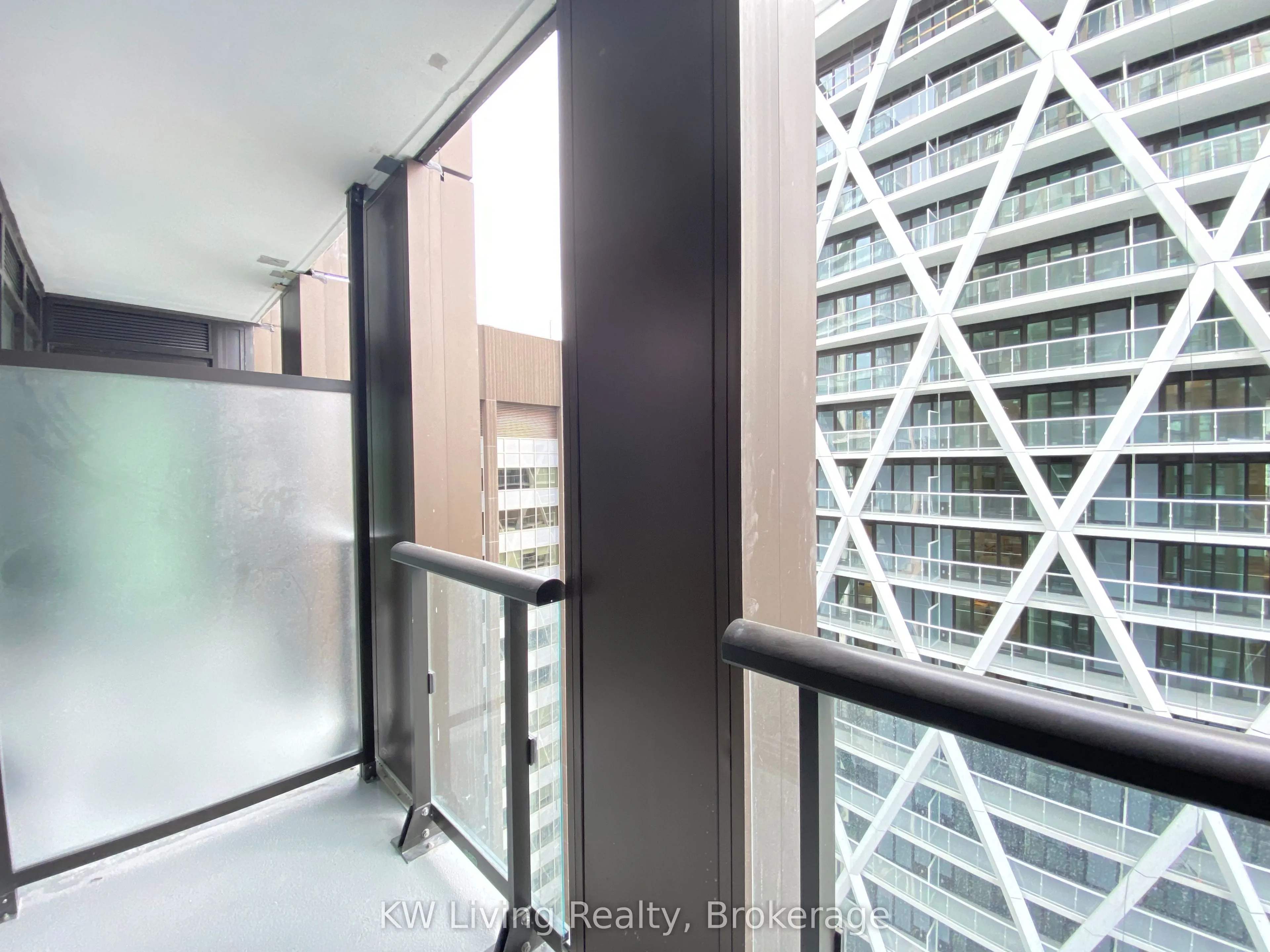 238 Simcoe Street, #2906