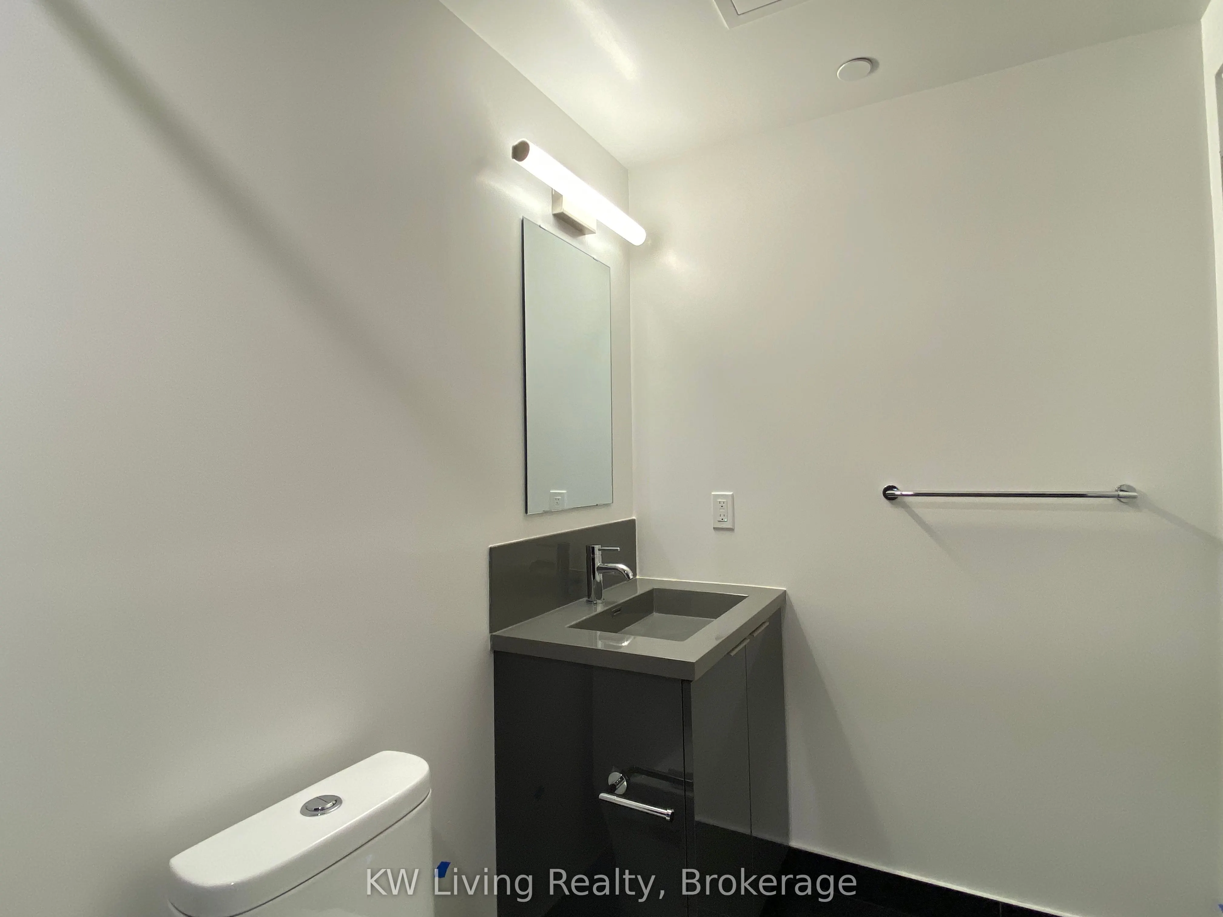 238 Simcoe Street, #2906