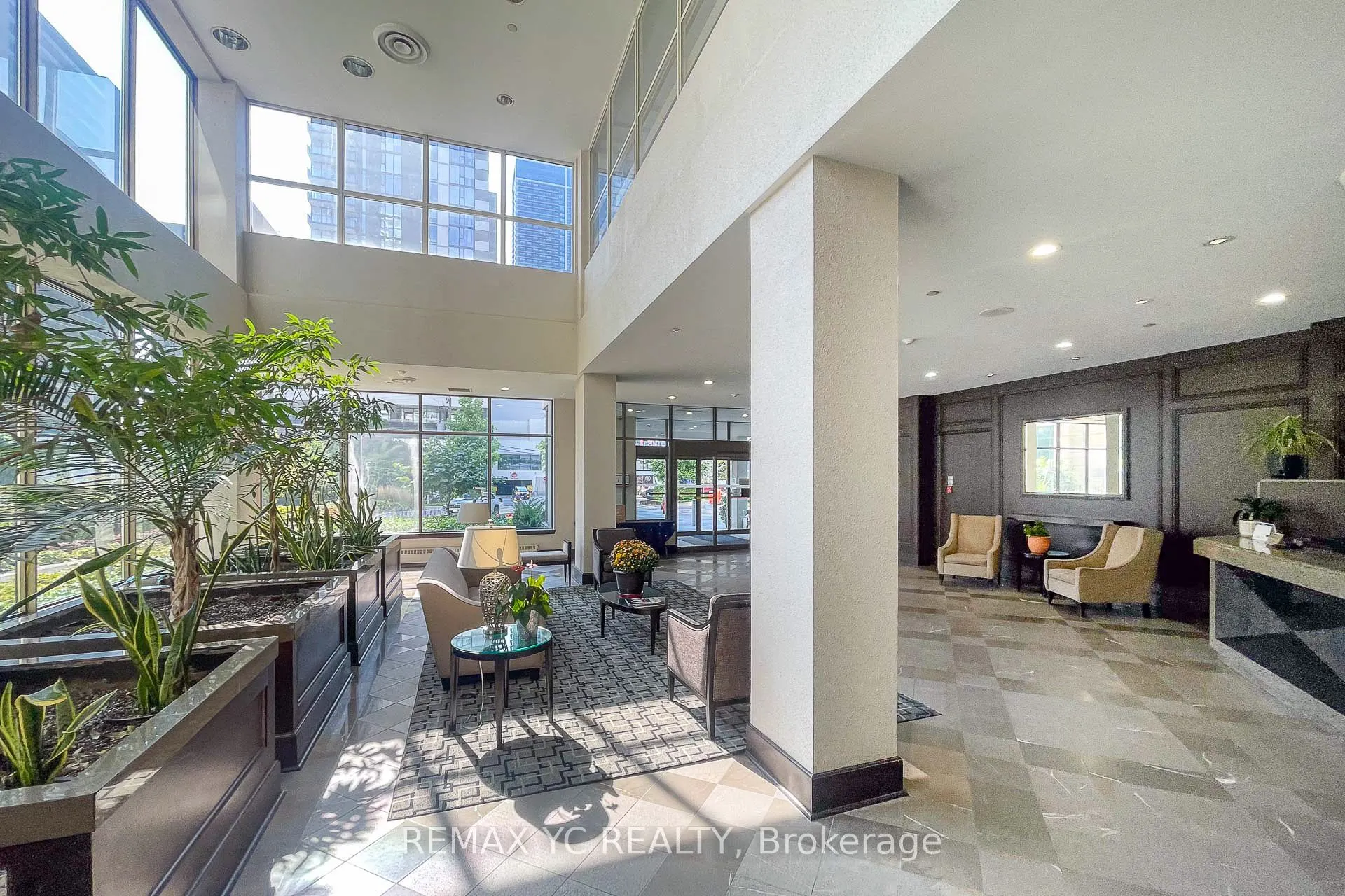 30 Greenfield Avenue, #614