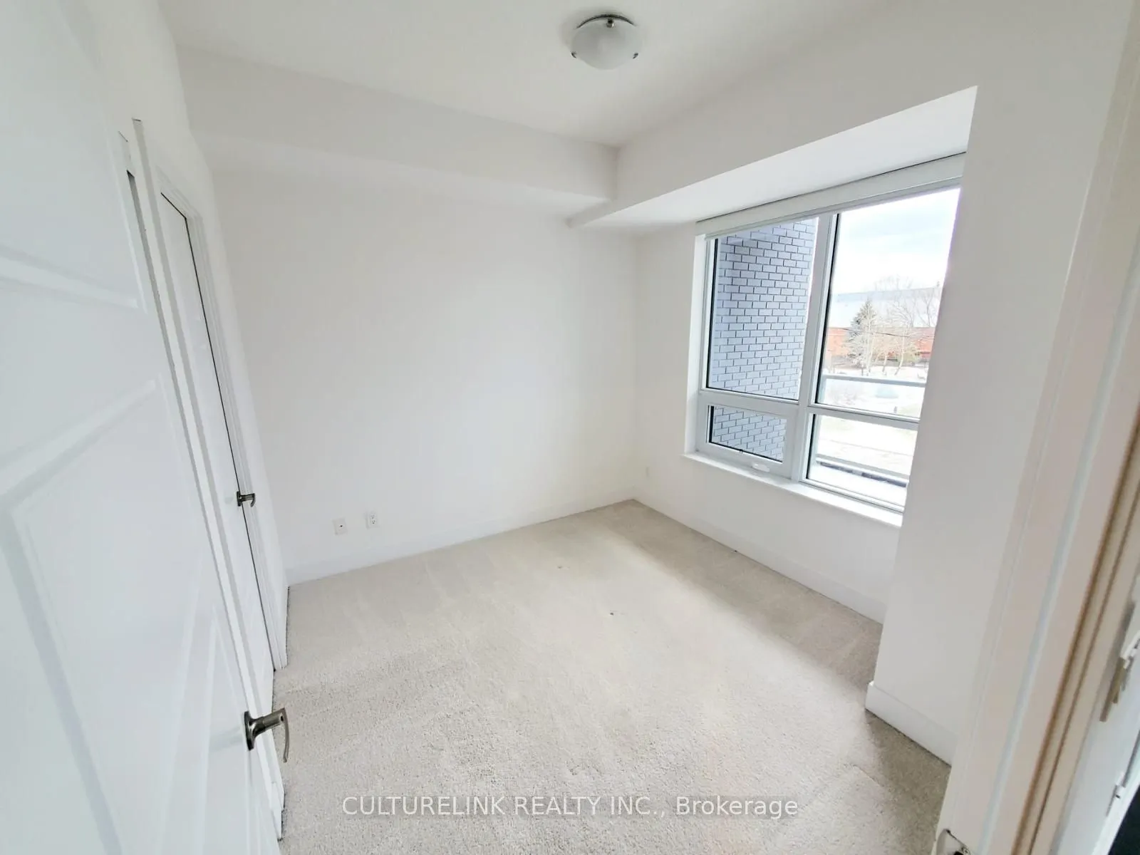 7 Kenaston Gardens, #109
