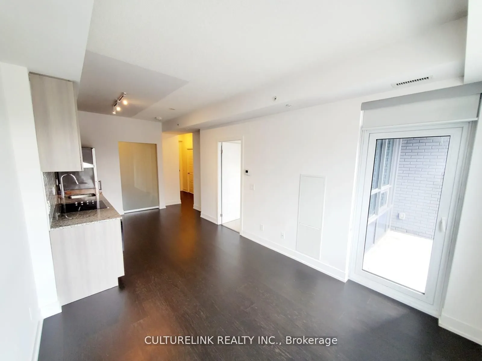 7 Kenaston Gardens, #109