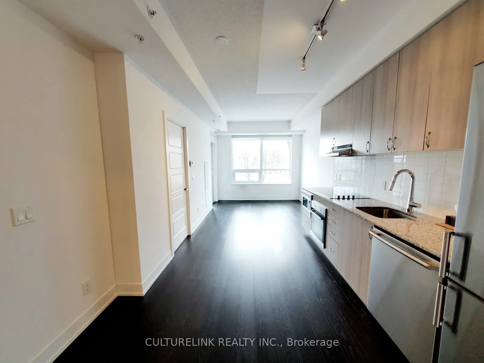 7 Kenaston Gardens, #109