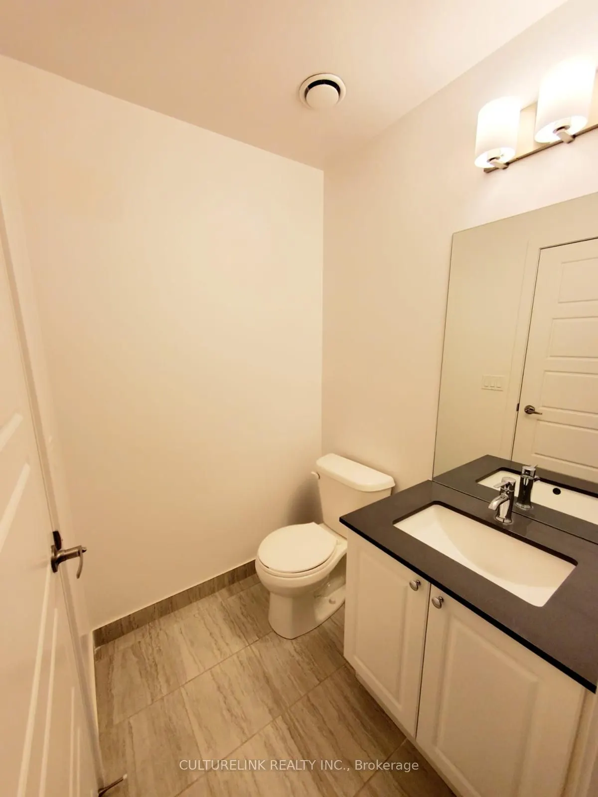 7 Kenaston Gardens, #109