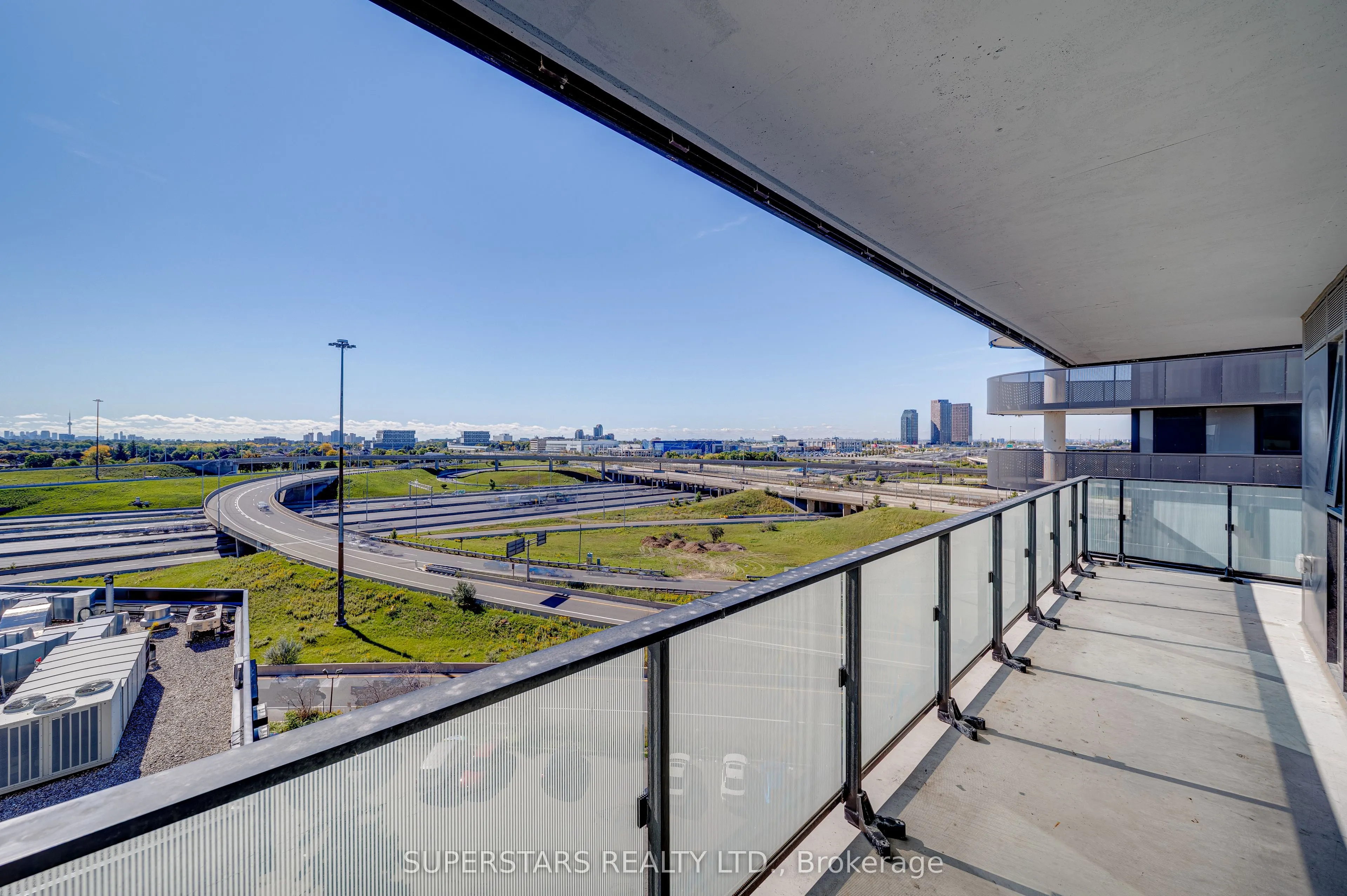 8 Tippett Road, #812