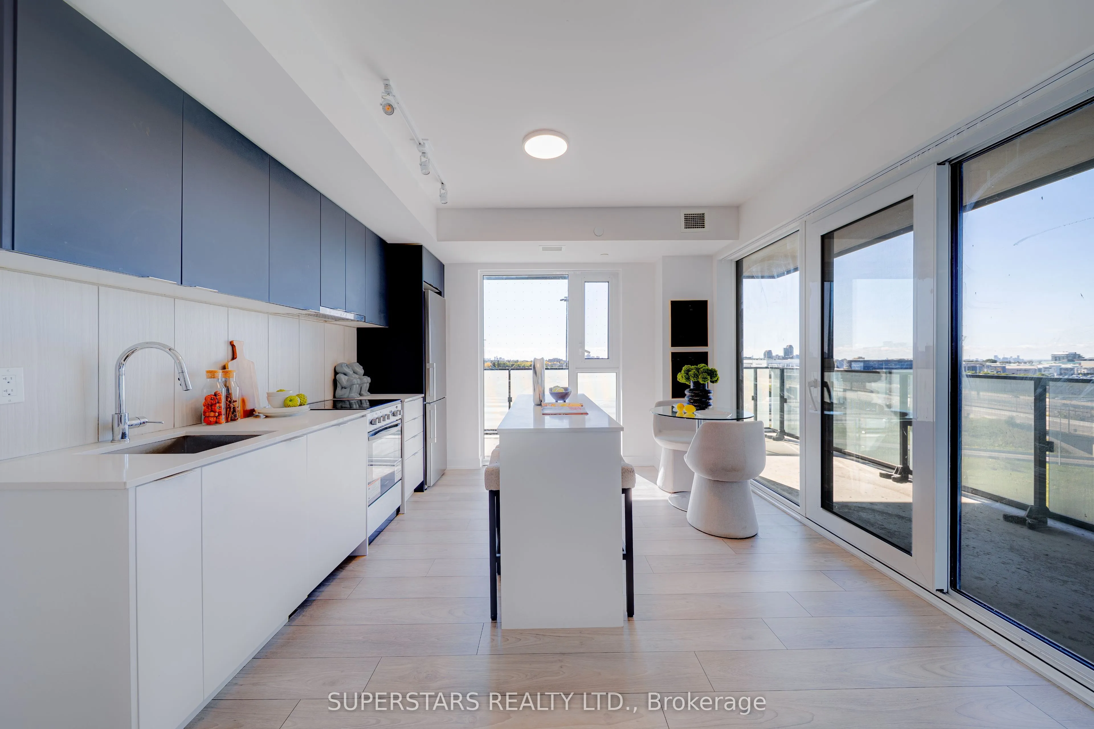8 Tippett Road, #812