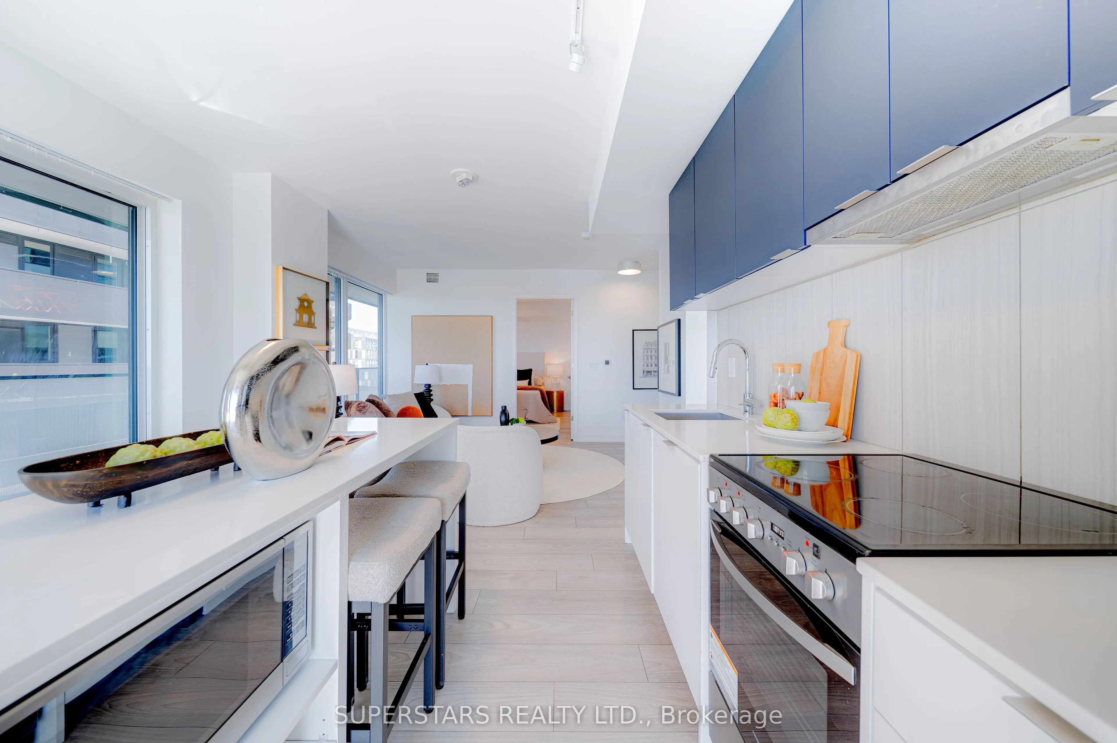 8 Tippett Road, #812