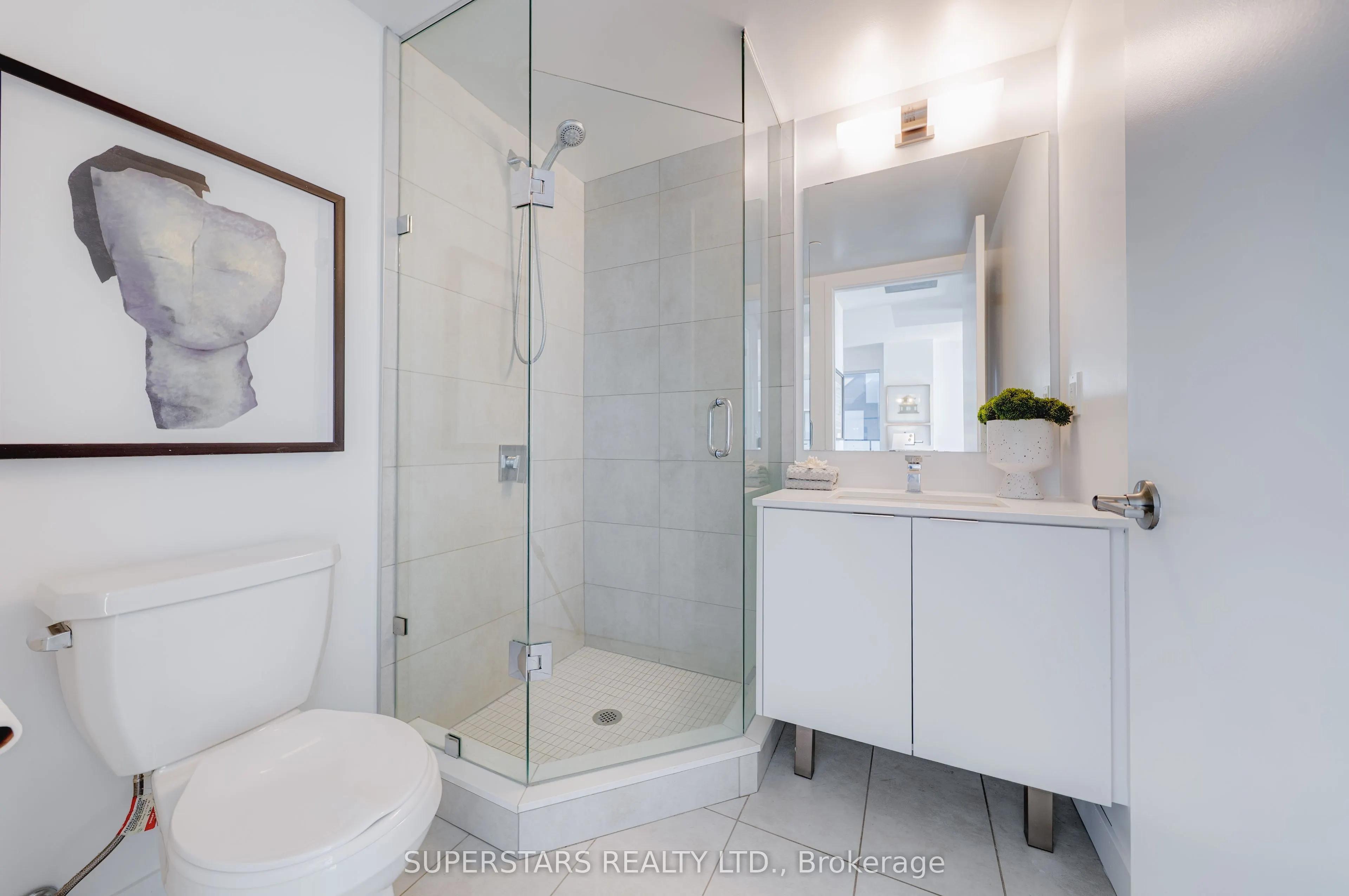 8 Tippett Road, #812