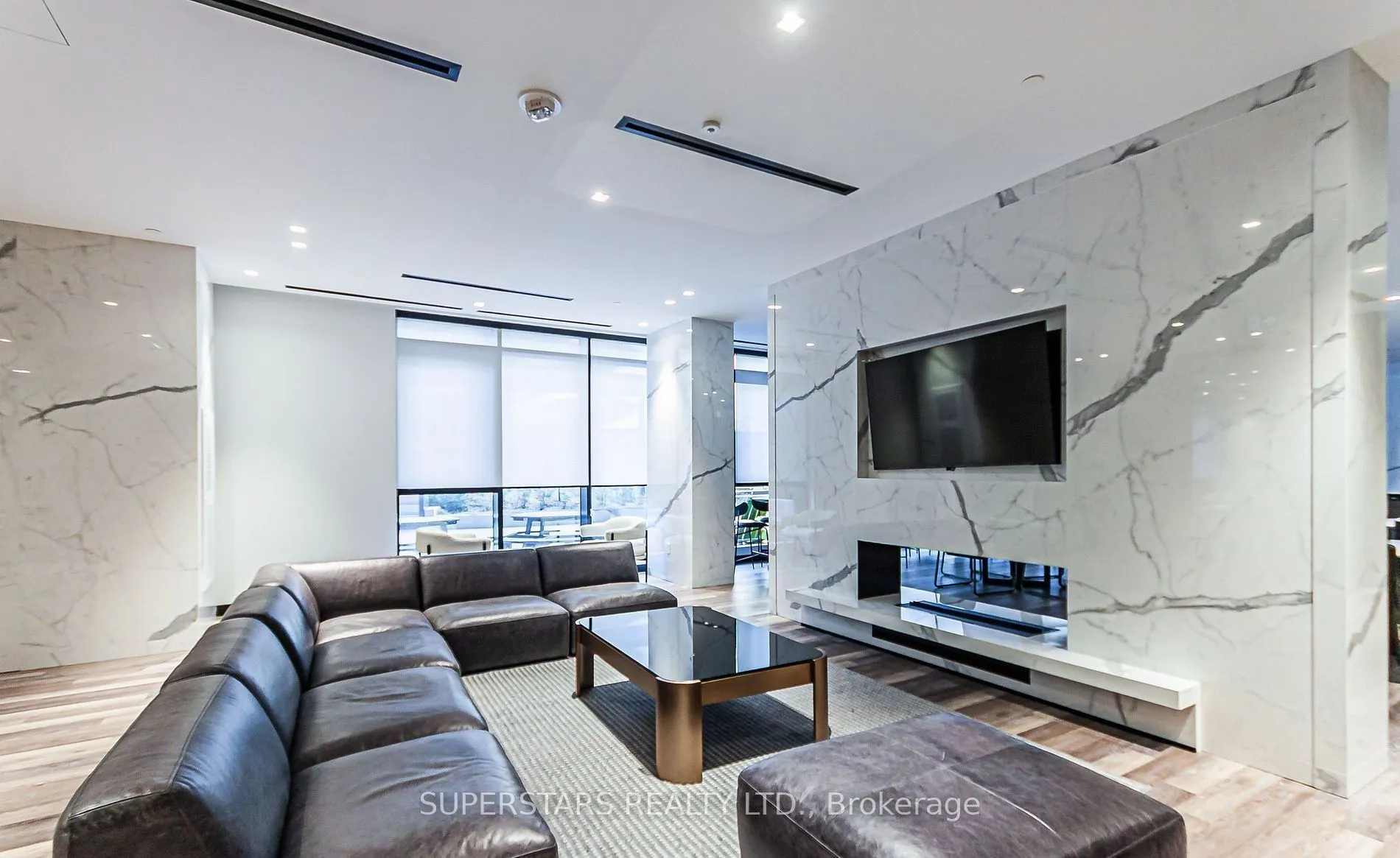 8 Tippett Road, #812
