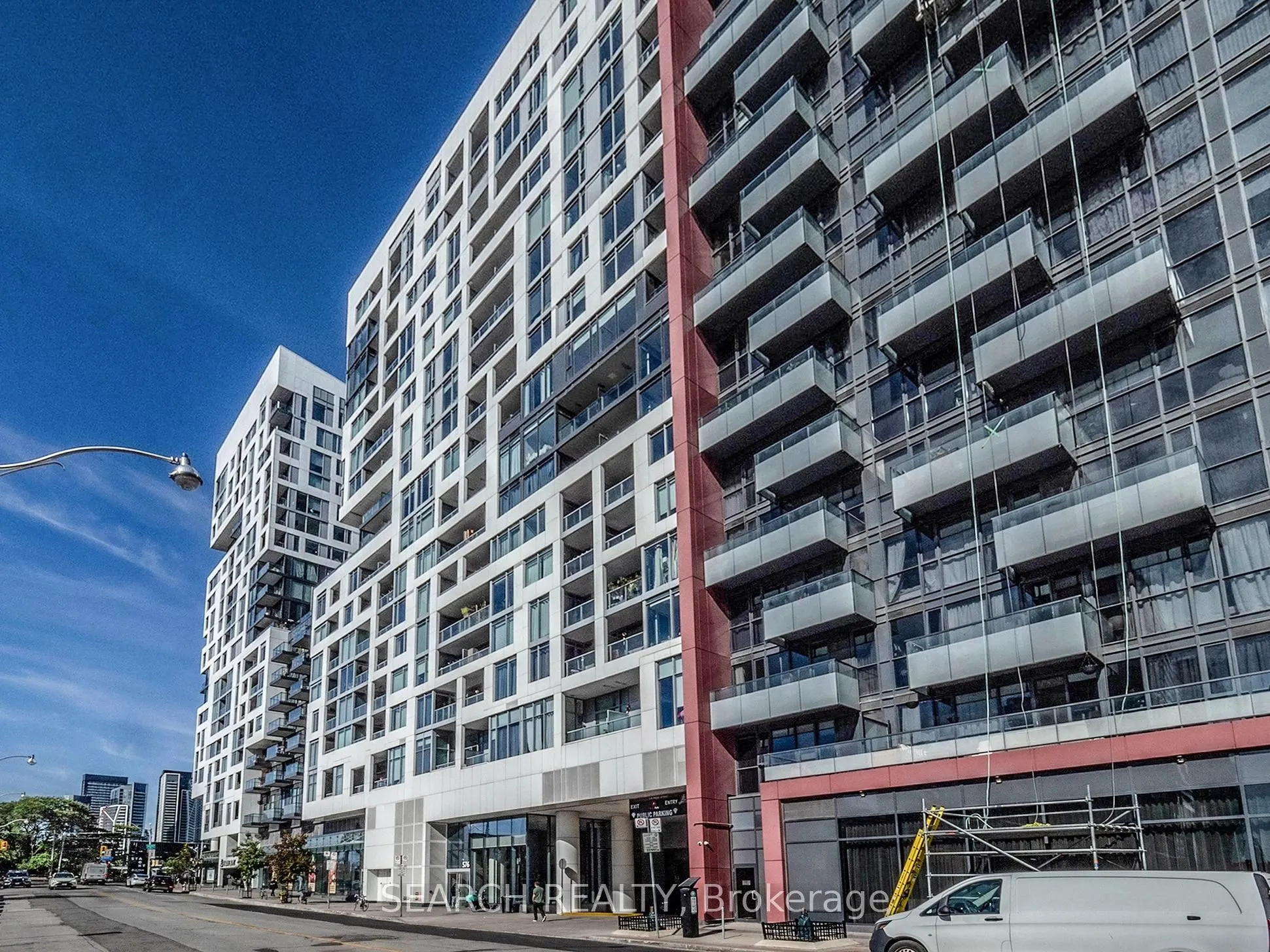 576 Front Street W, #909