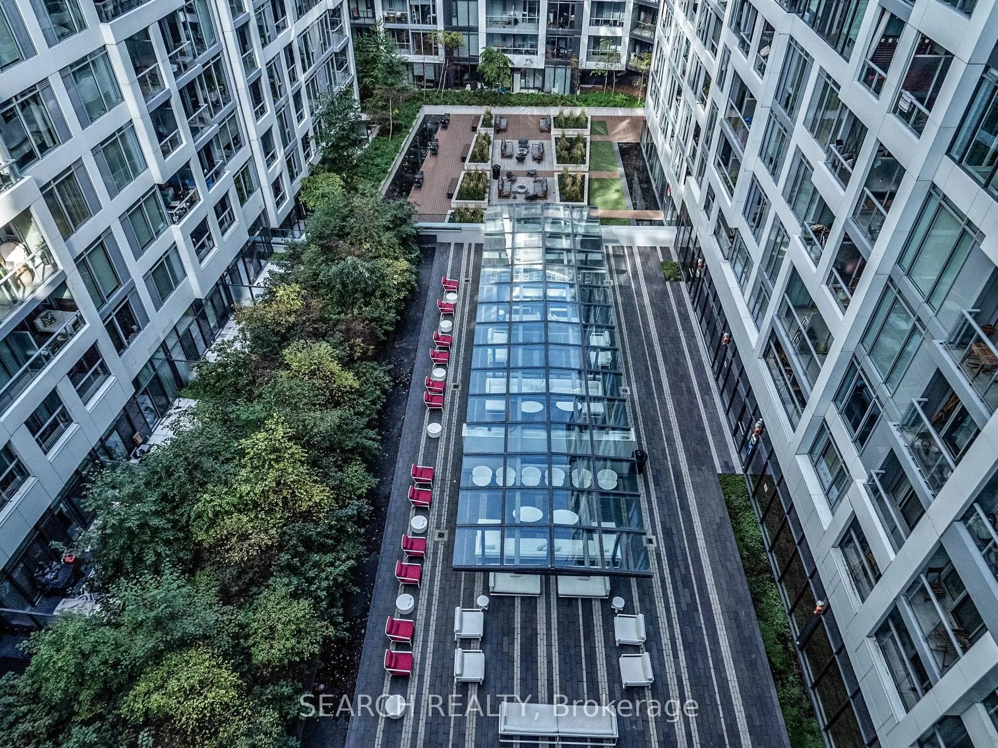576 Front Street W, #909