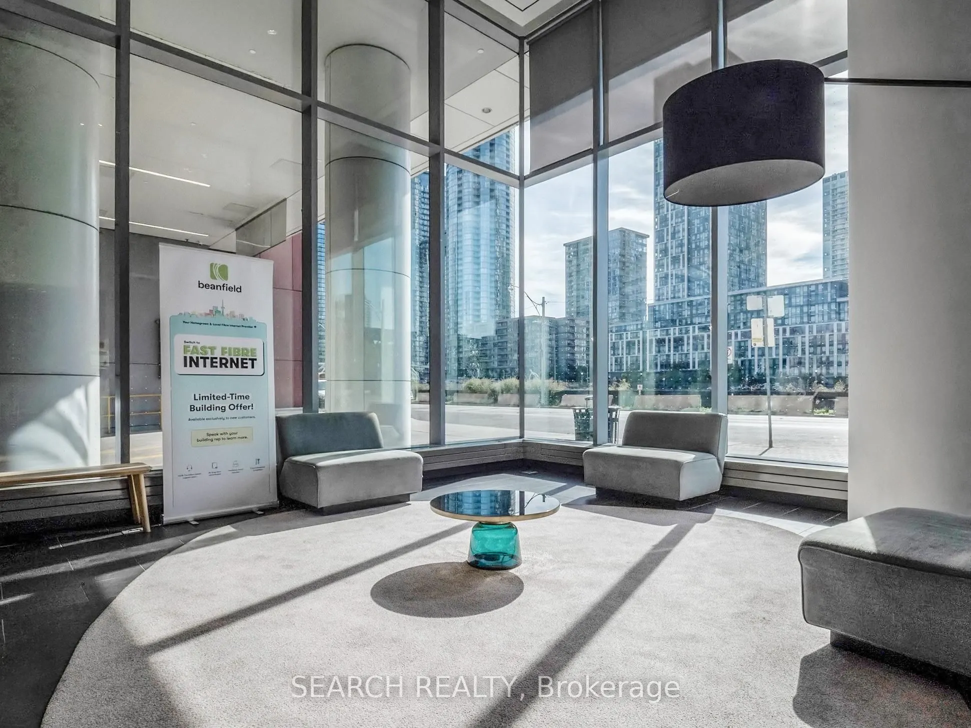 576 Front Street W, #909