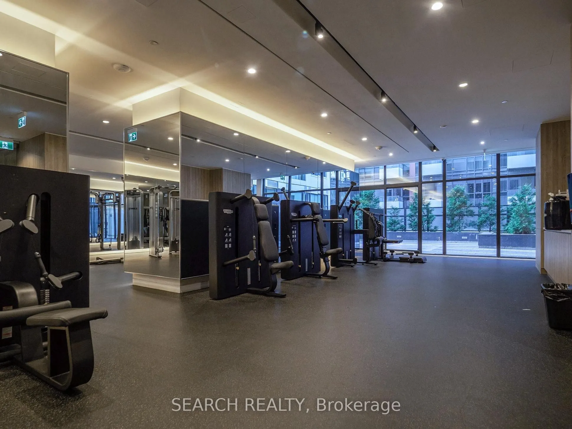 576 Front Street W, #909